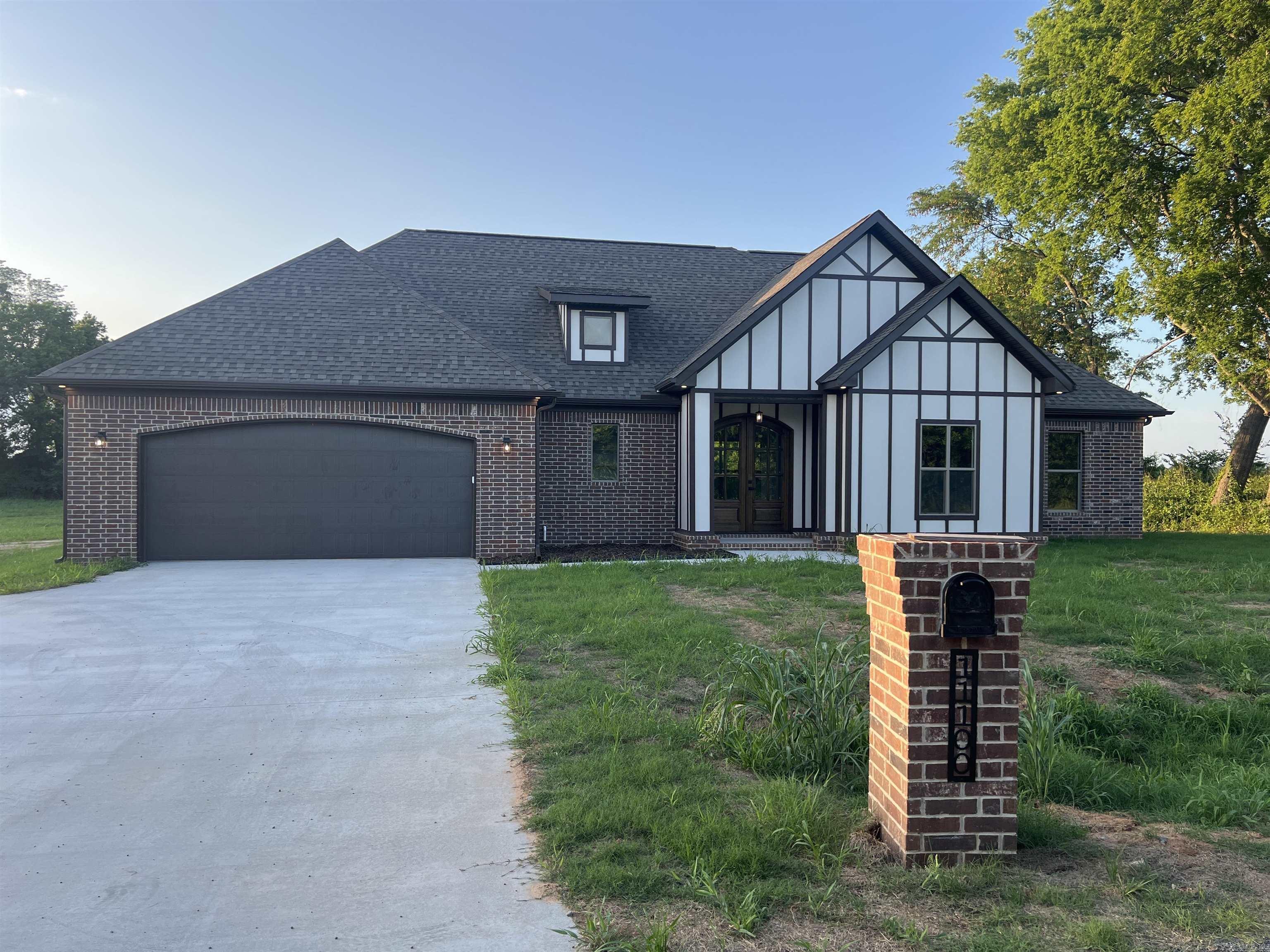 THE GROVE - Residential
