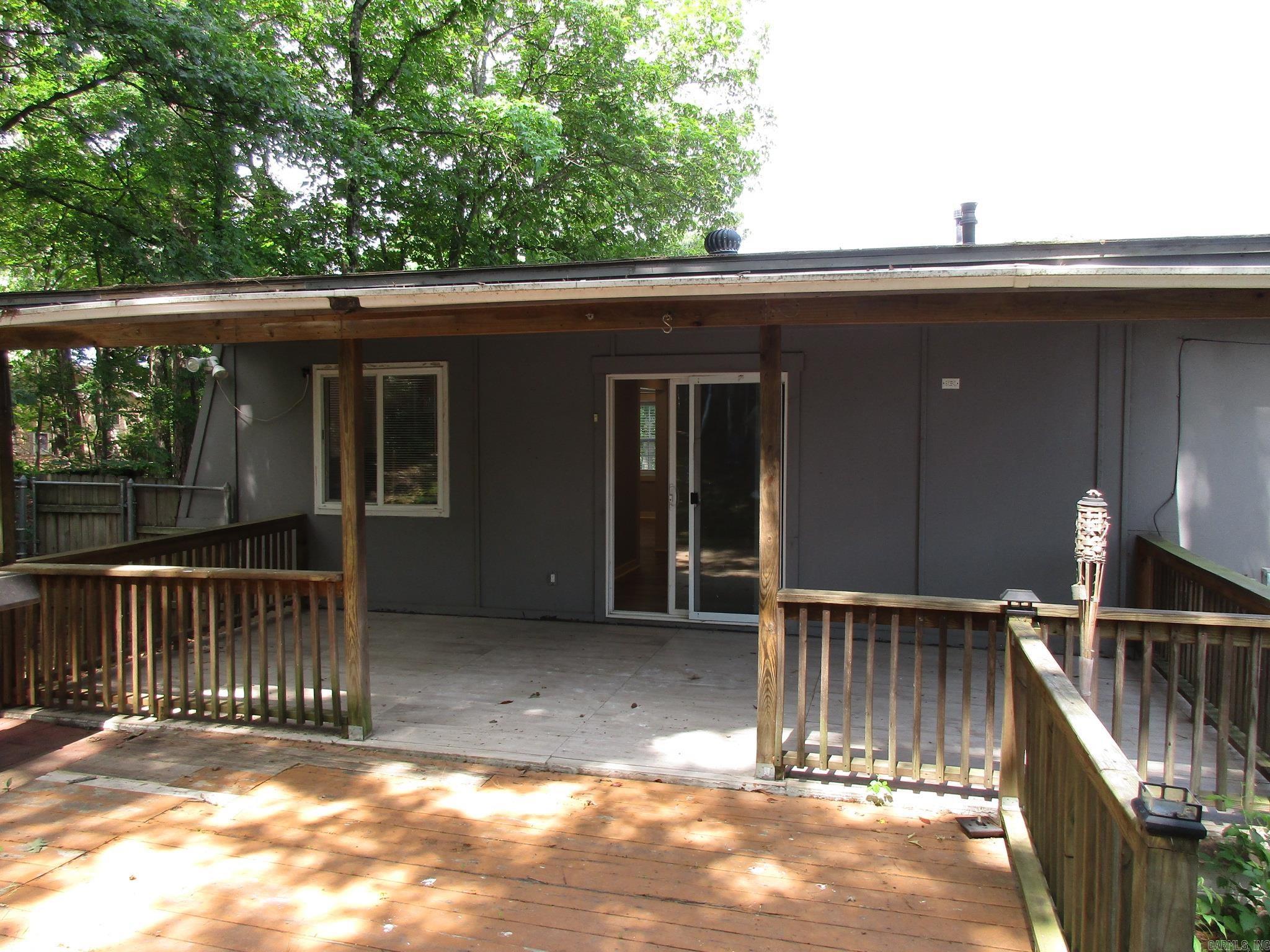 TWIN LAKES - Residential