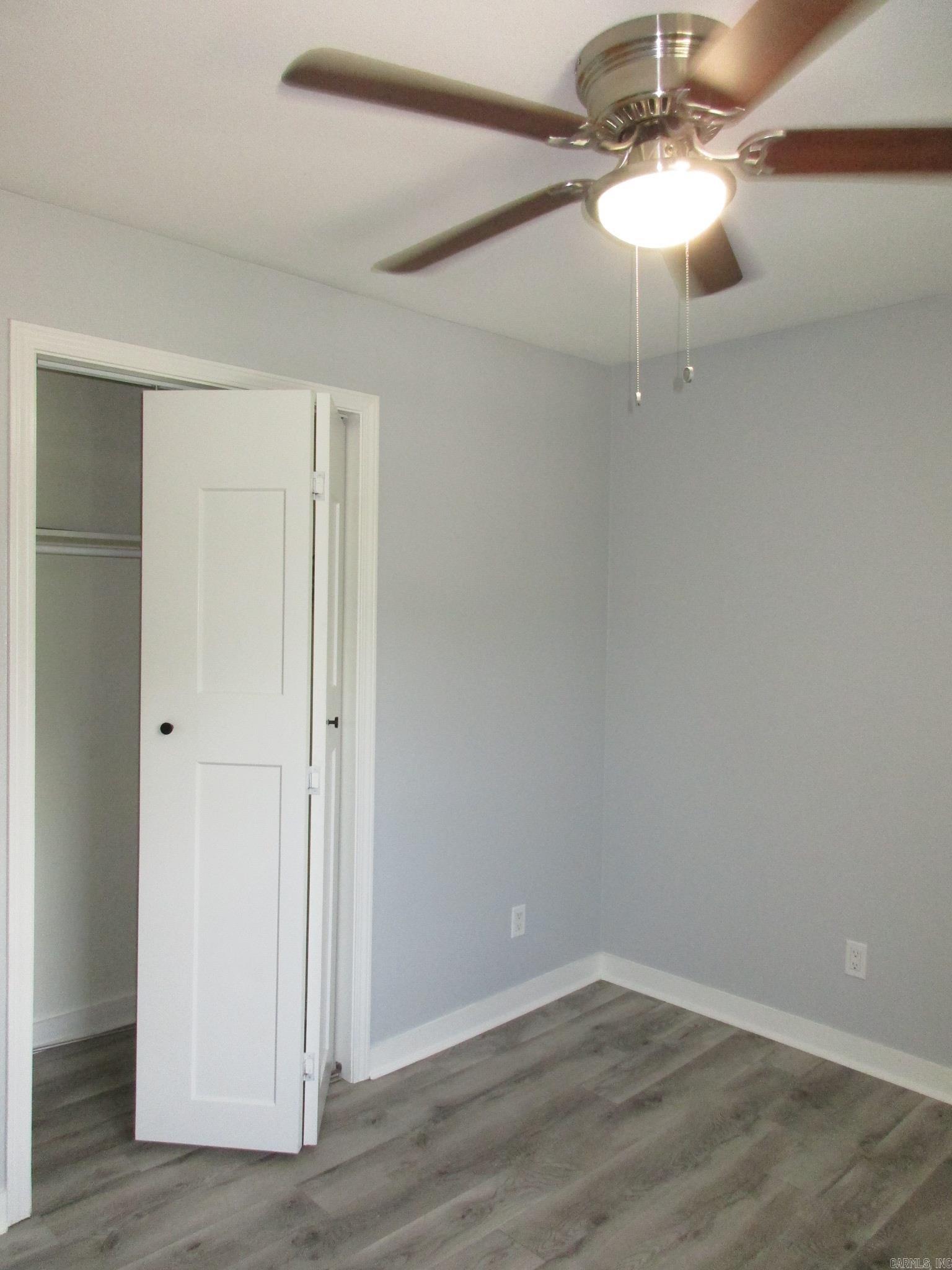 TWIN LAKES - Residential