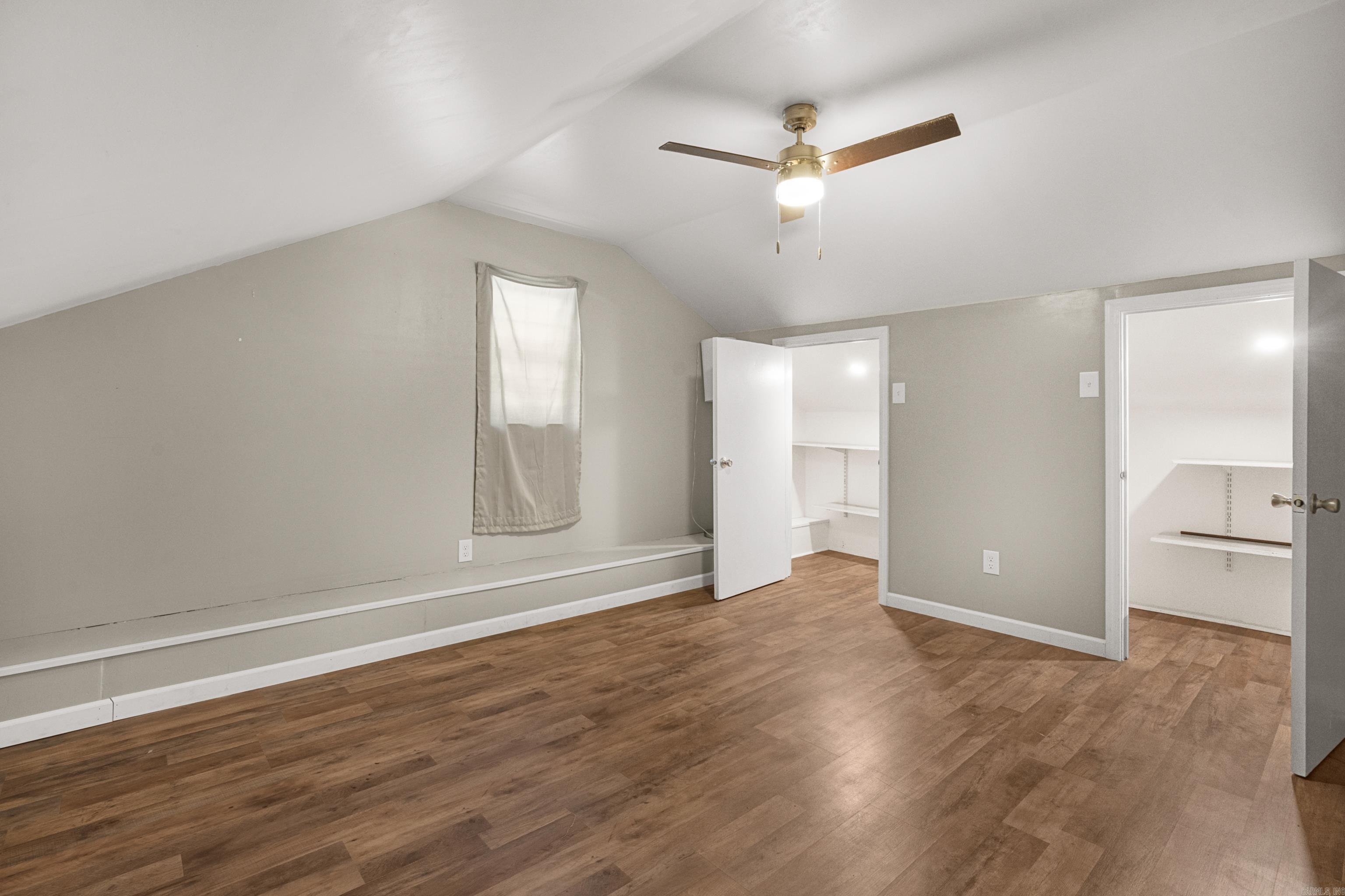 BRAUGHTONS - Residential