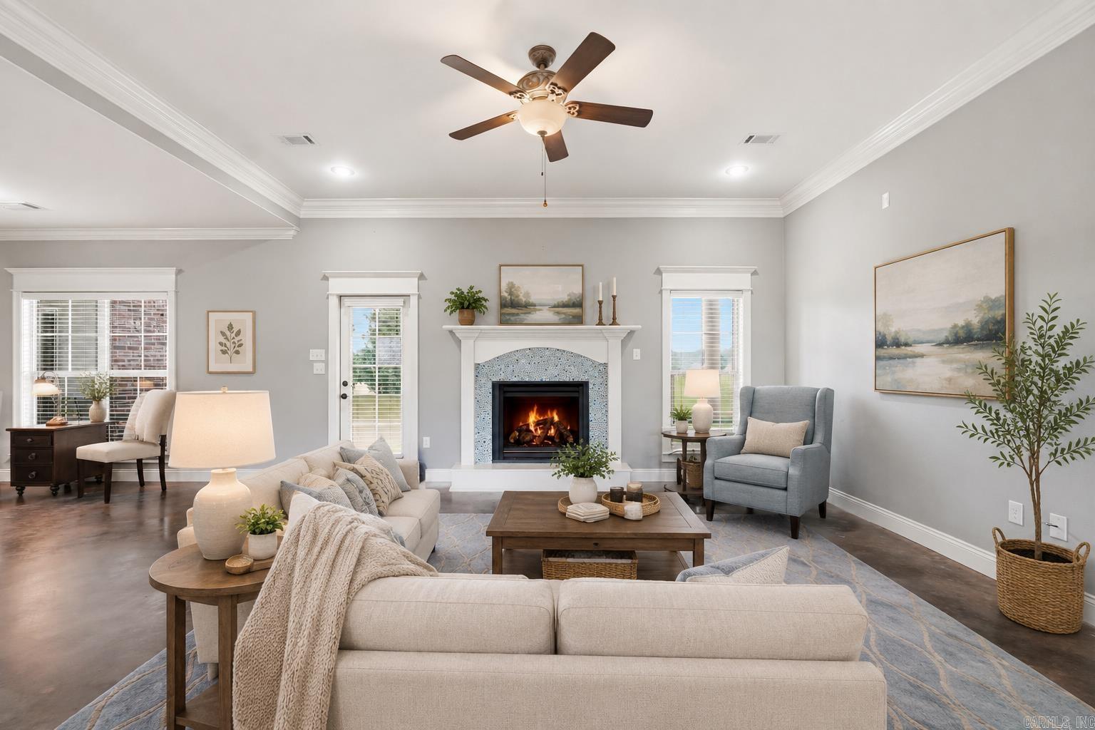 HUNTINGTON ESTATES - Residential