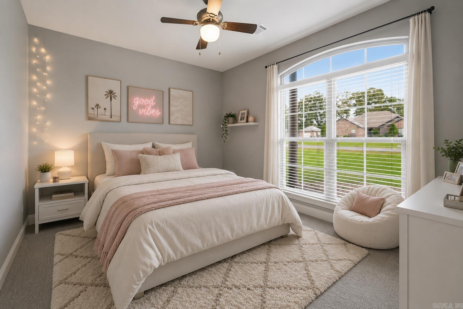 HUNTINGTON ESTATES - Residential