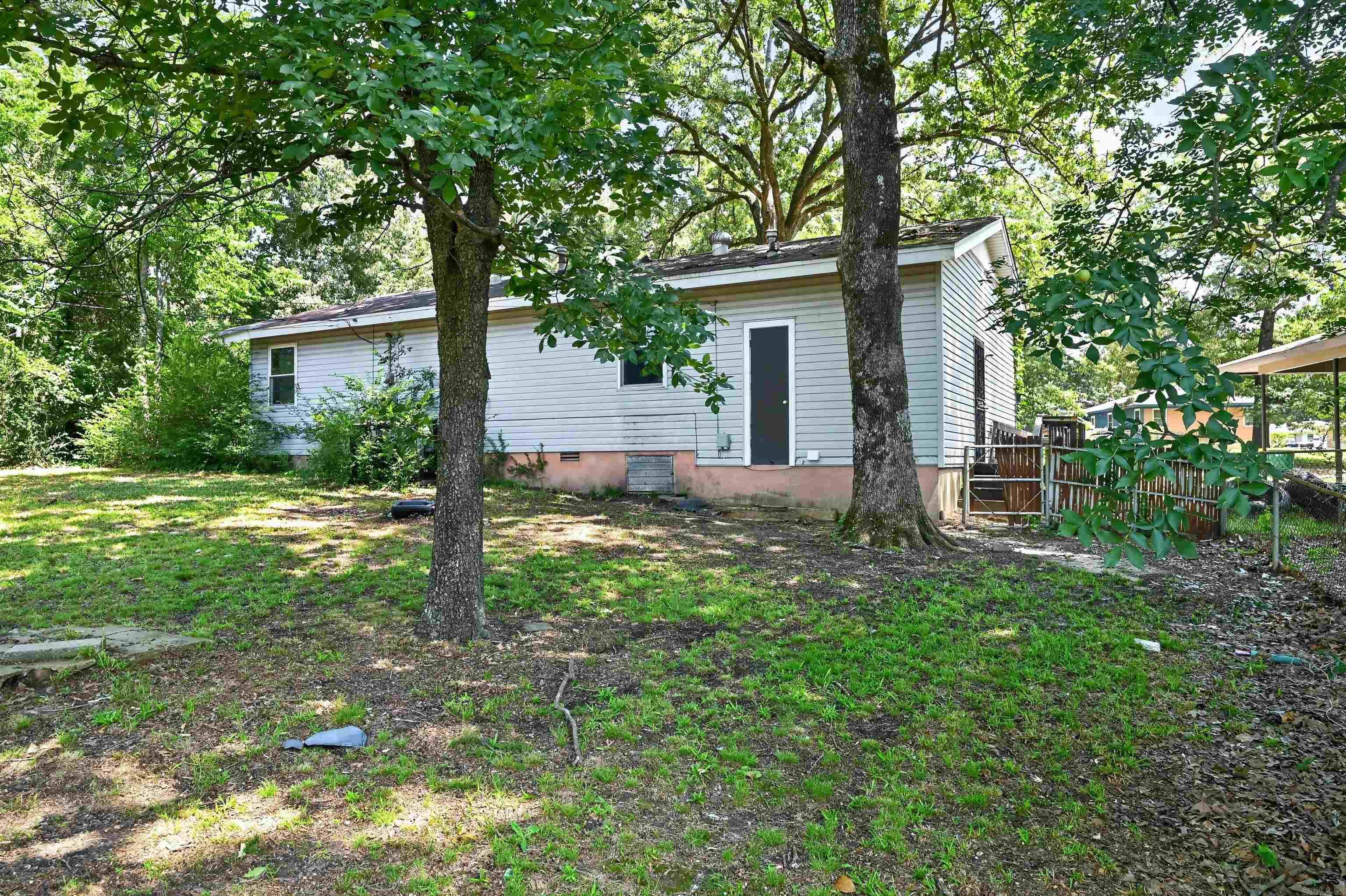 WAKEFIELD VILLAGE - Residential