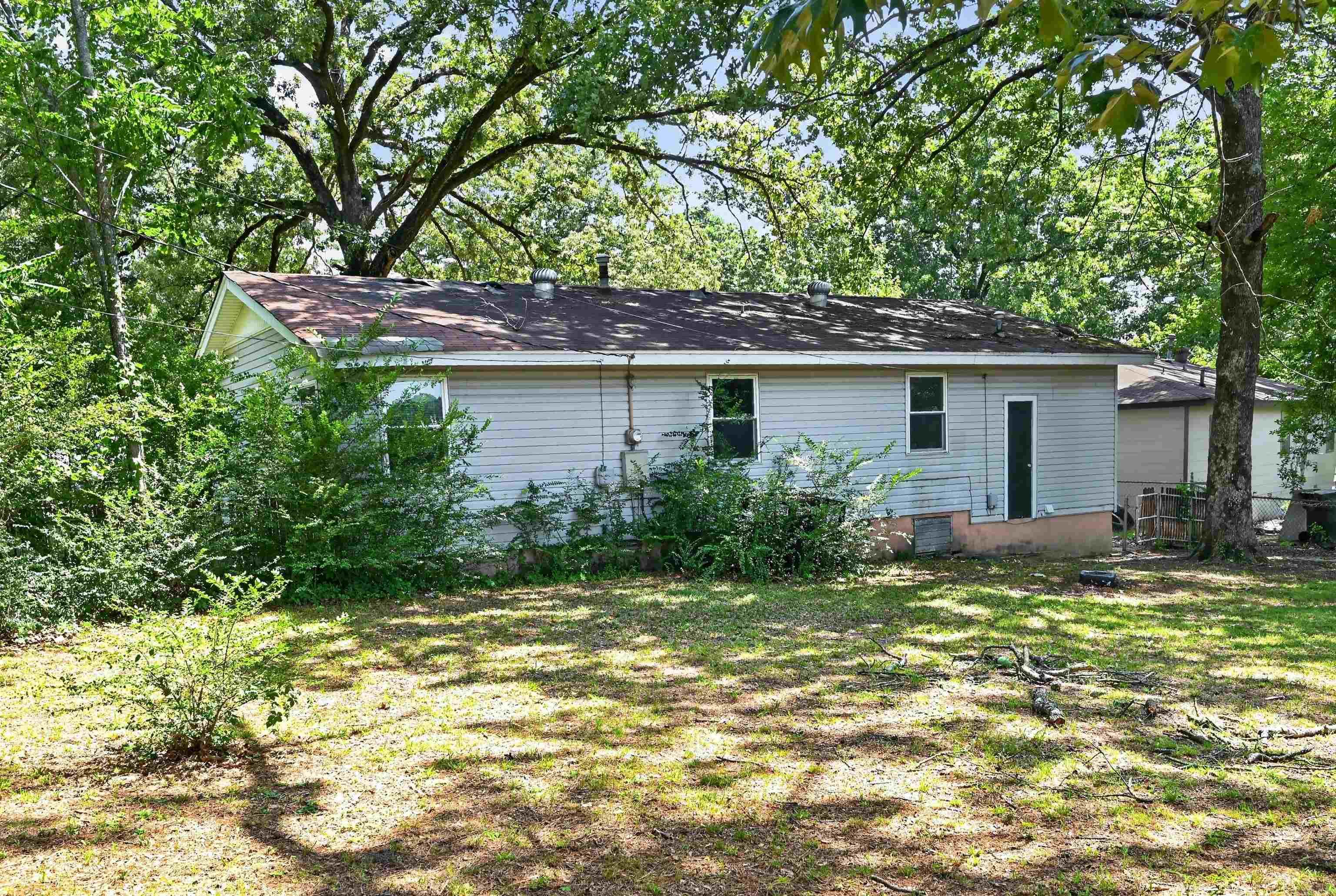 WAKEFIELD VILLAGE - Residential