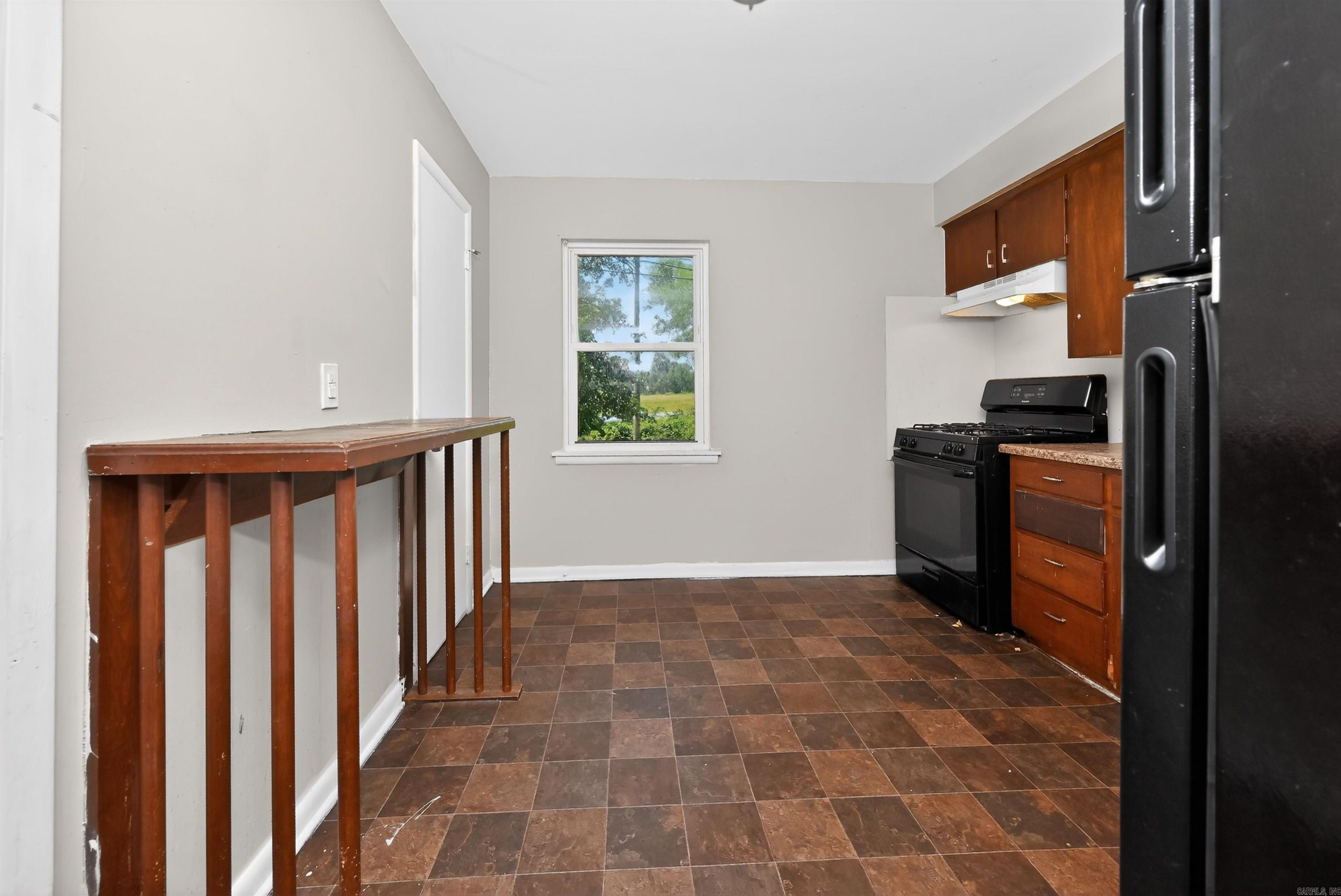 WAKEFIELD VILLAGE - Residential