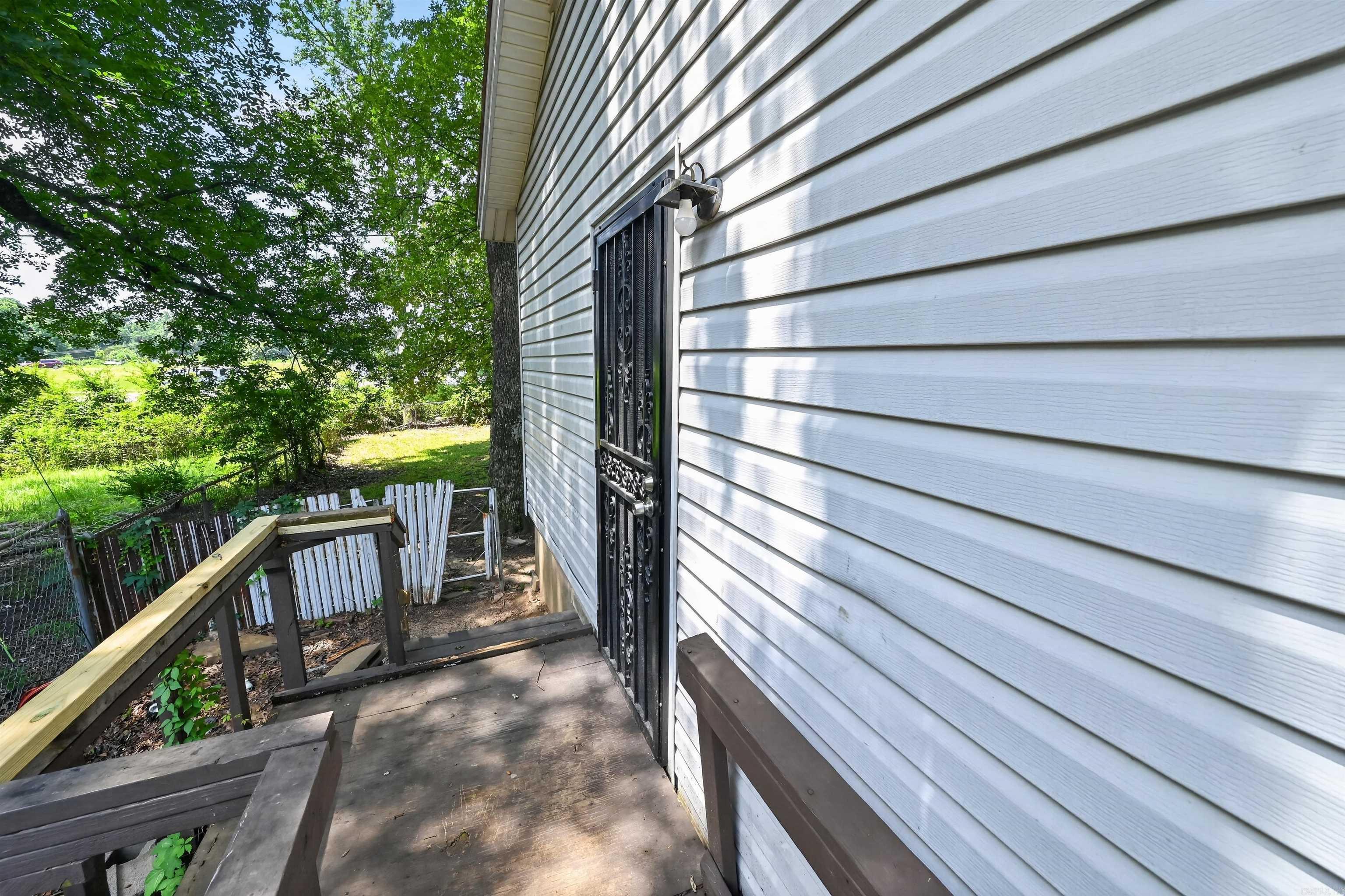 WAKEFIELD VILLAGE - Residential