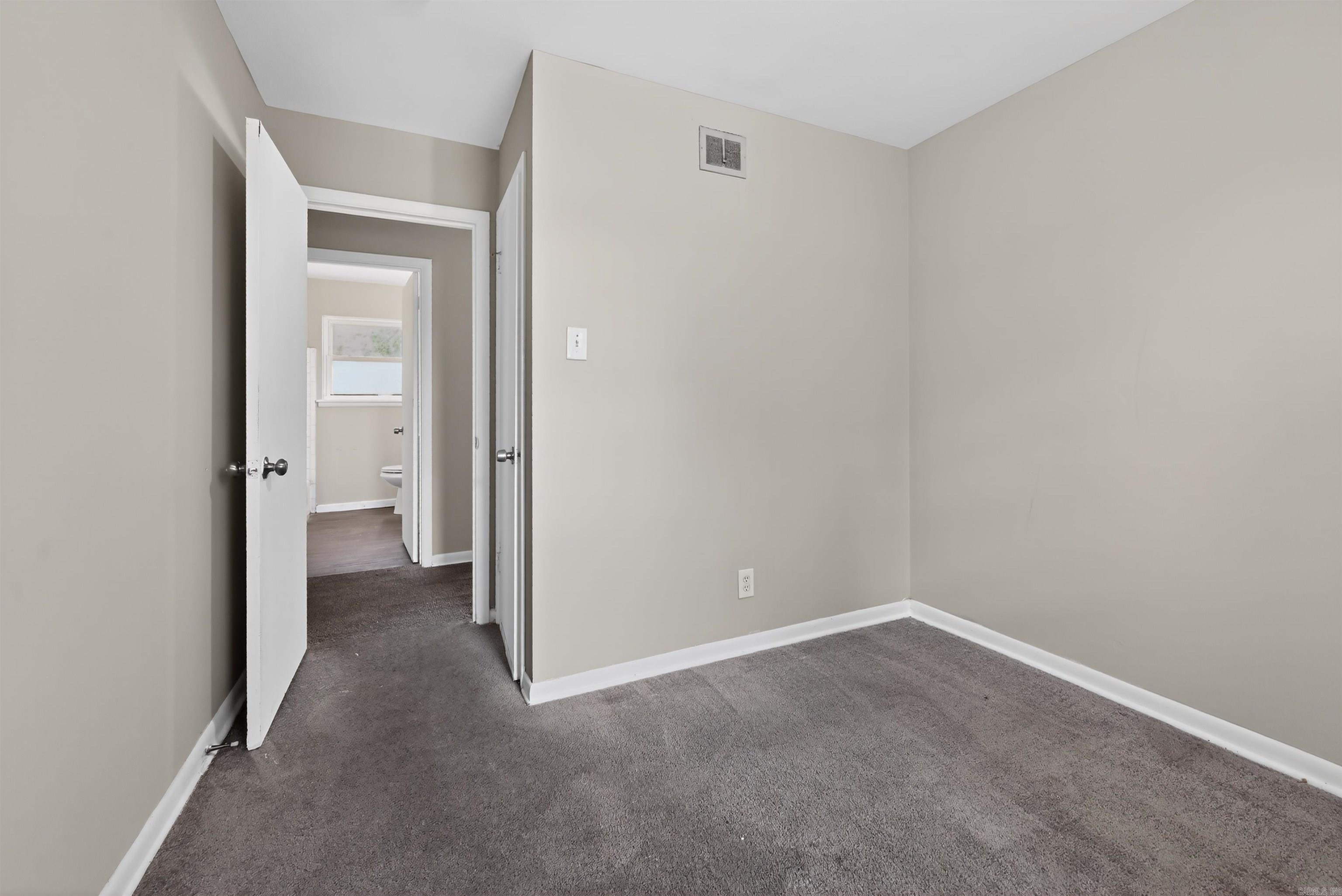 WAKEFIELD VILLAGE - Residential