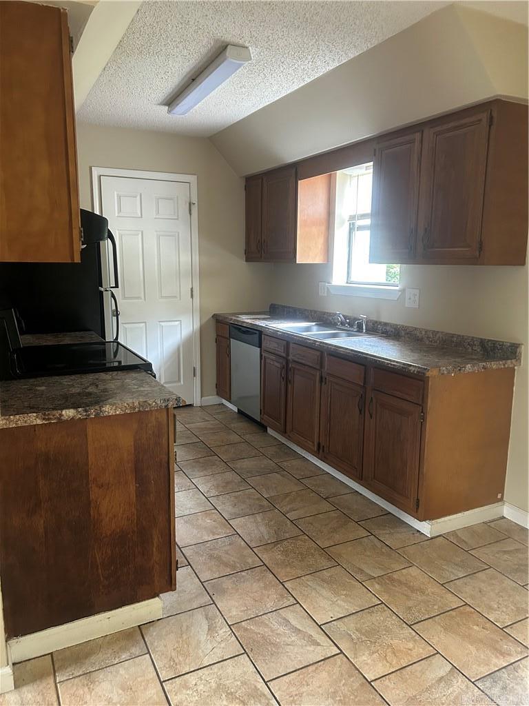 MEADOWBROOK ADDN - Residential