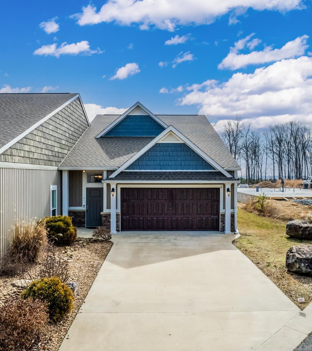 OSAGE POINT - Residential
