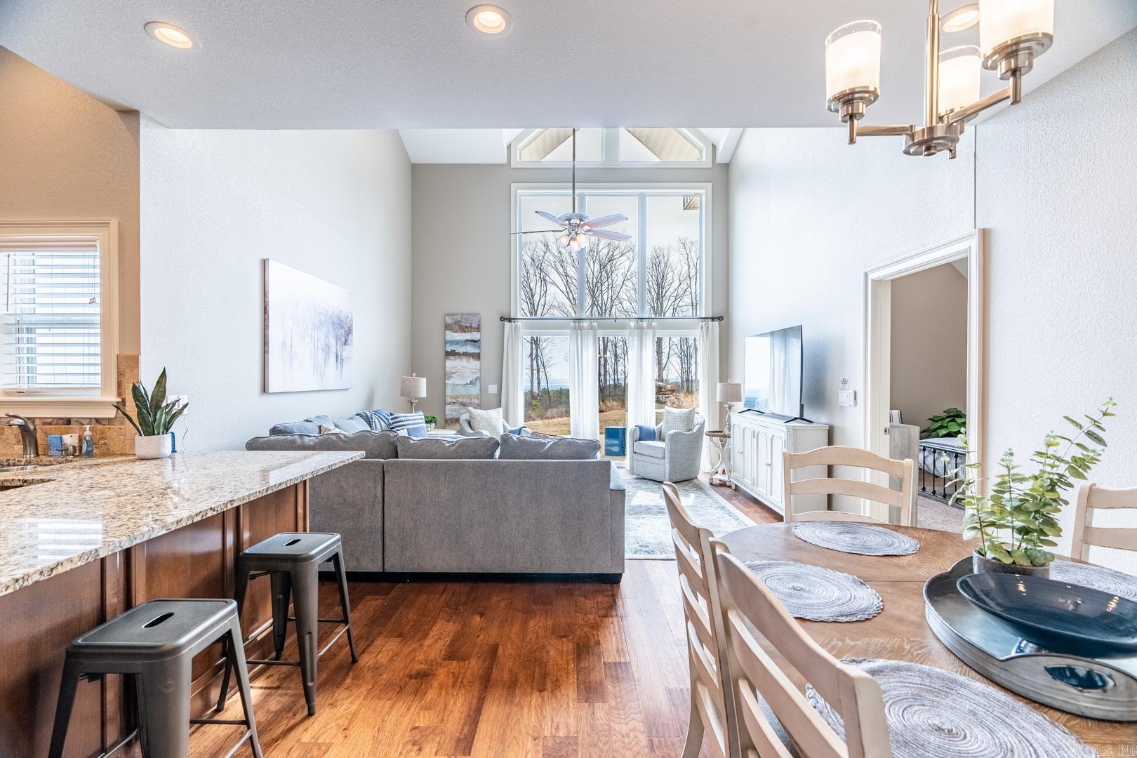 OSAGE POINT - Residential