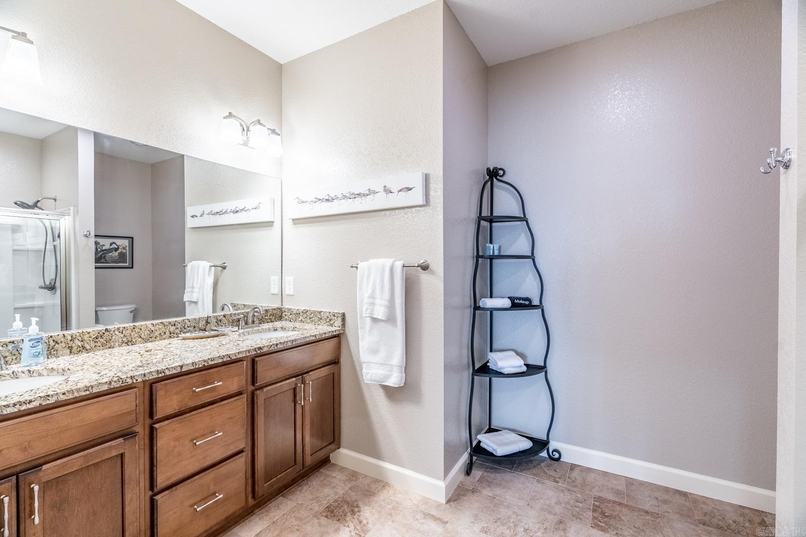 OSAGE POINT - Residential