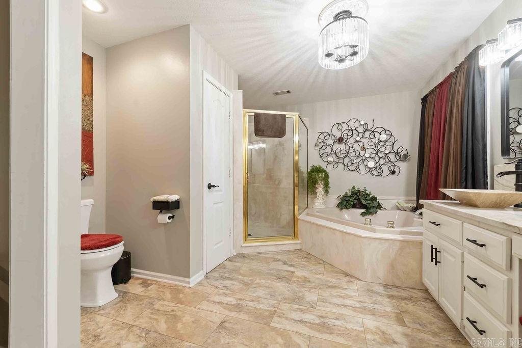 HUNTINGTON PLACE - Residential