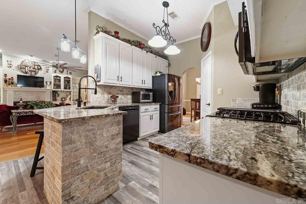 HUNTINGTON PLACE - Residential
