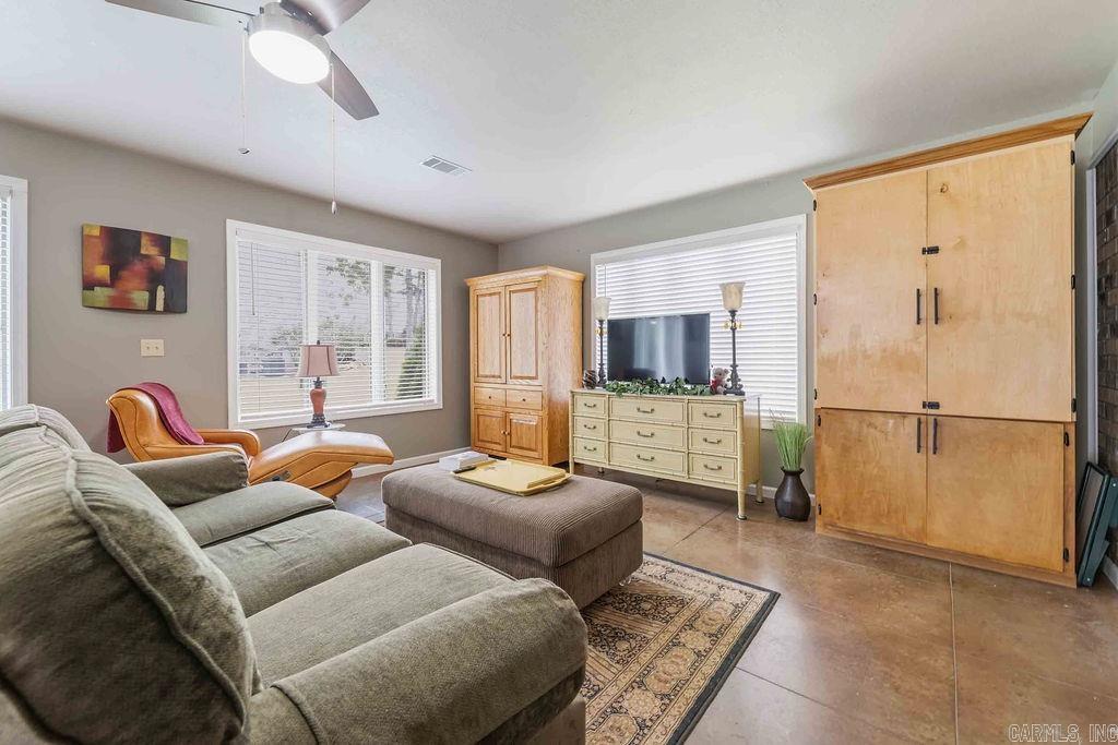 HUNTINGTON PLACE - Residential