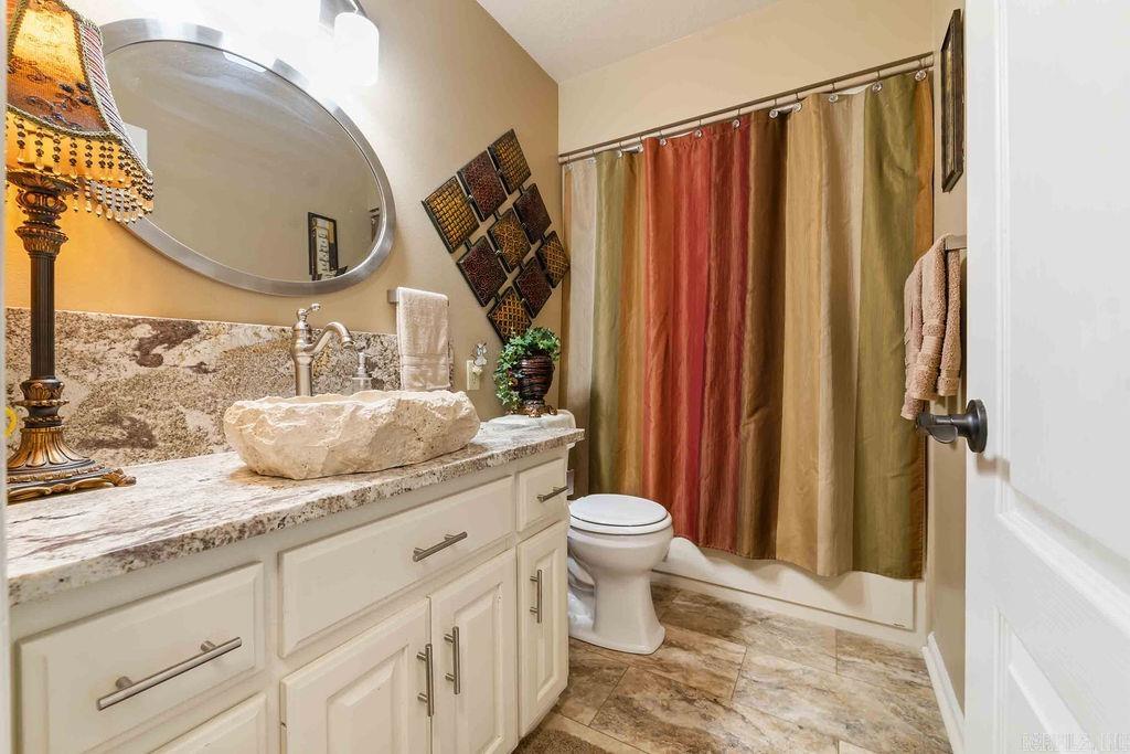 HUNTINGTON PLACE - Residential