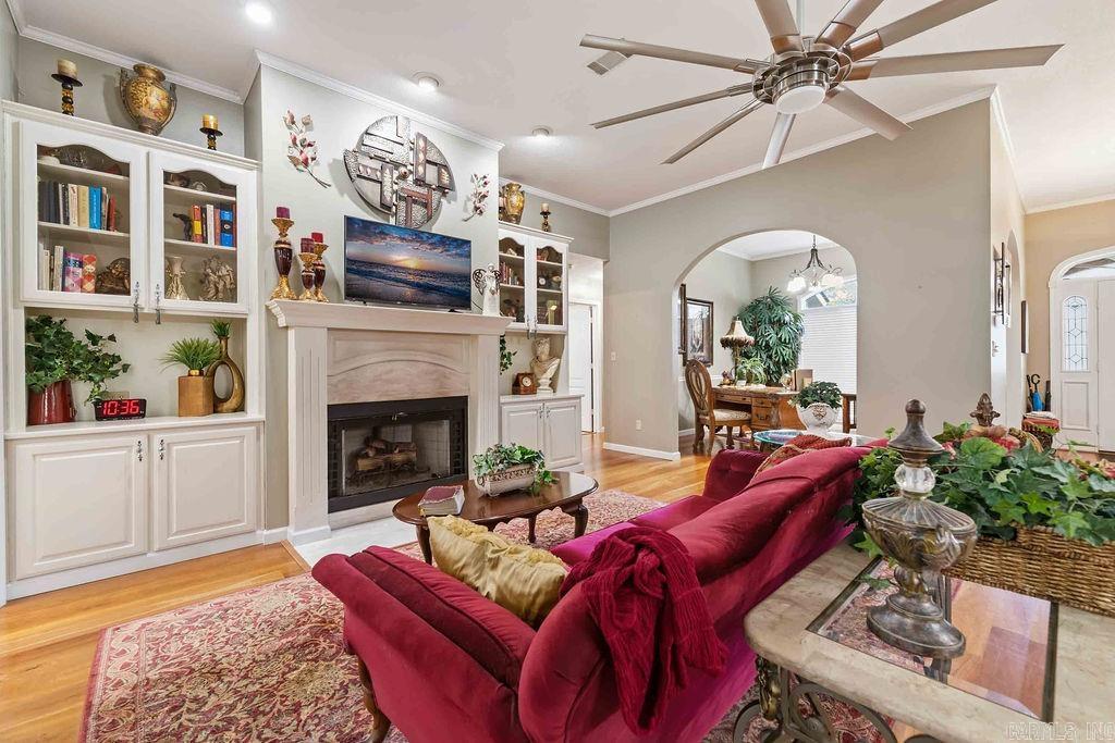 HUNTINGTON PLACE - Residential