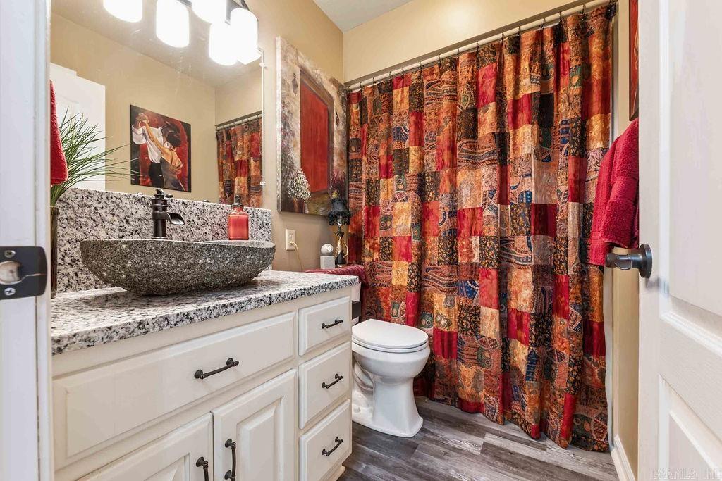 HUNTINGTON PLACE - Residential