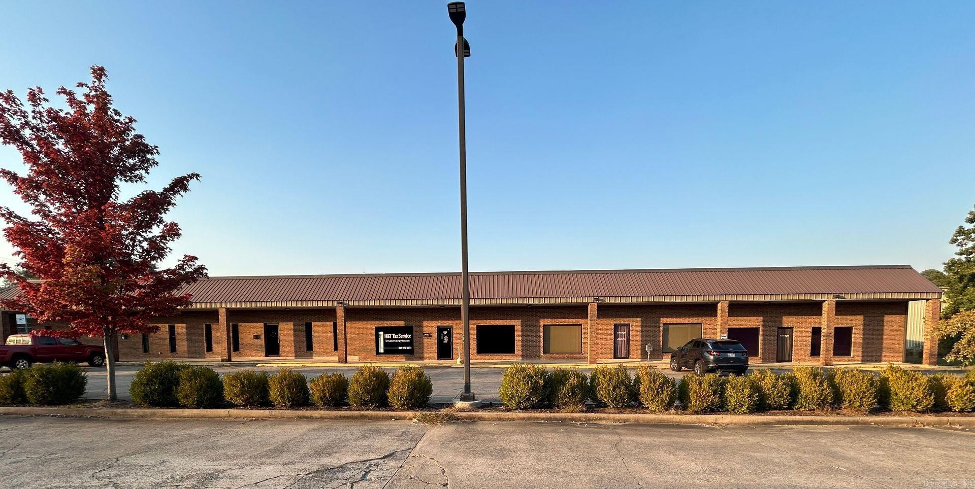 Stonewall - Commercial Lease