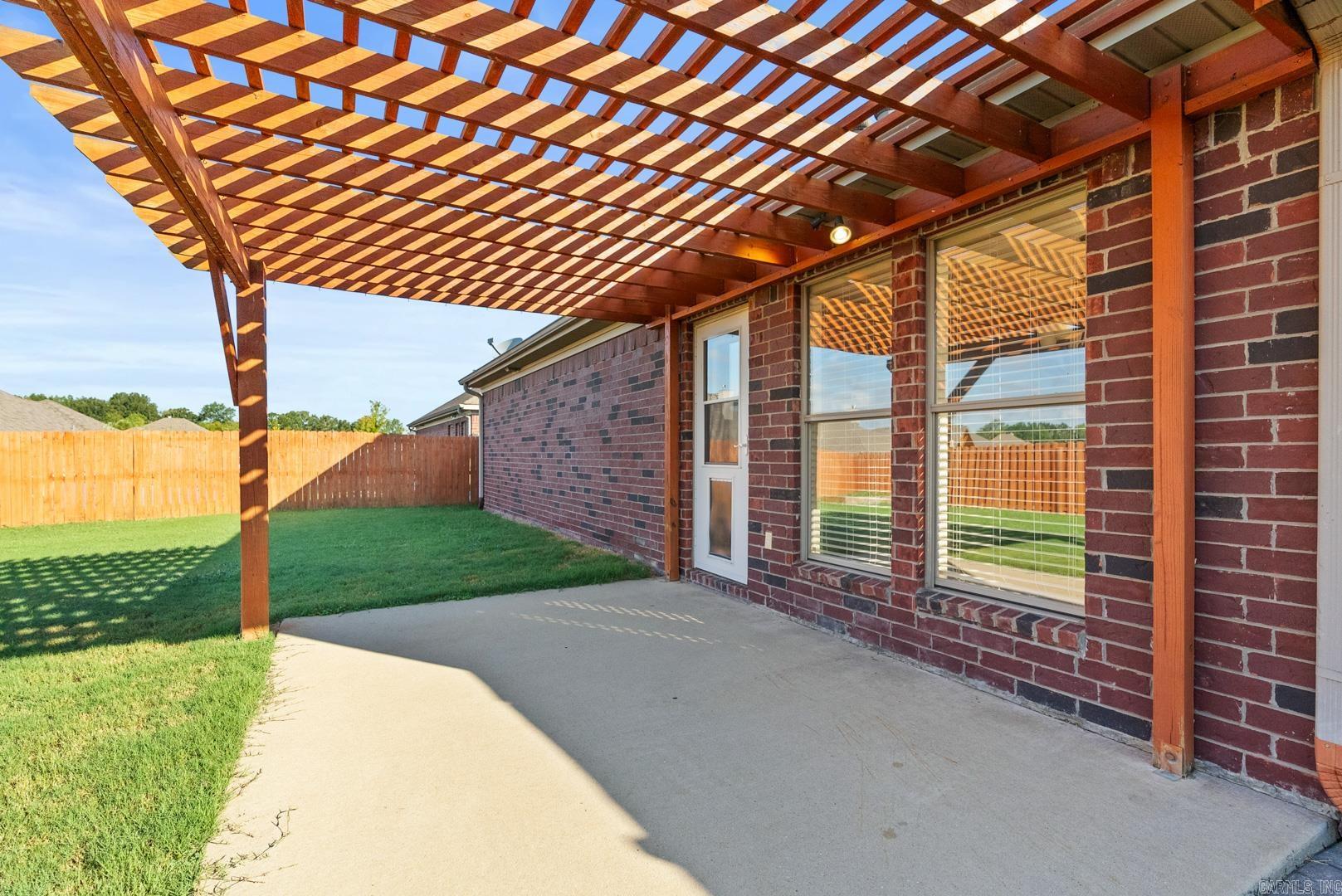 COUNTRY CLUB OF ARK THE - Residential