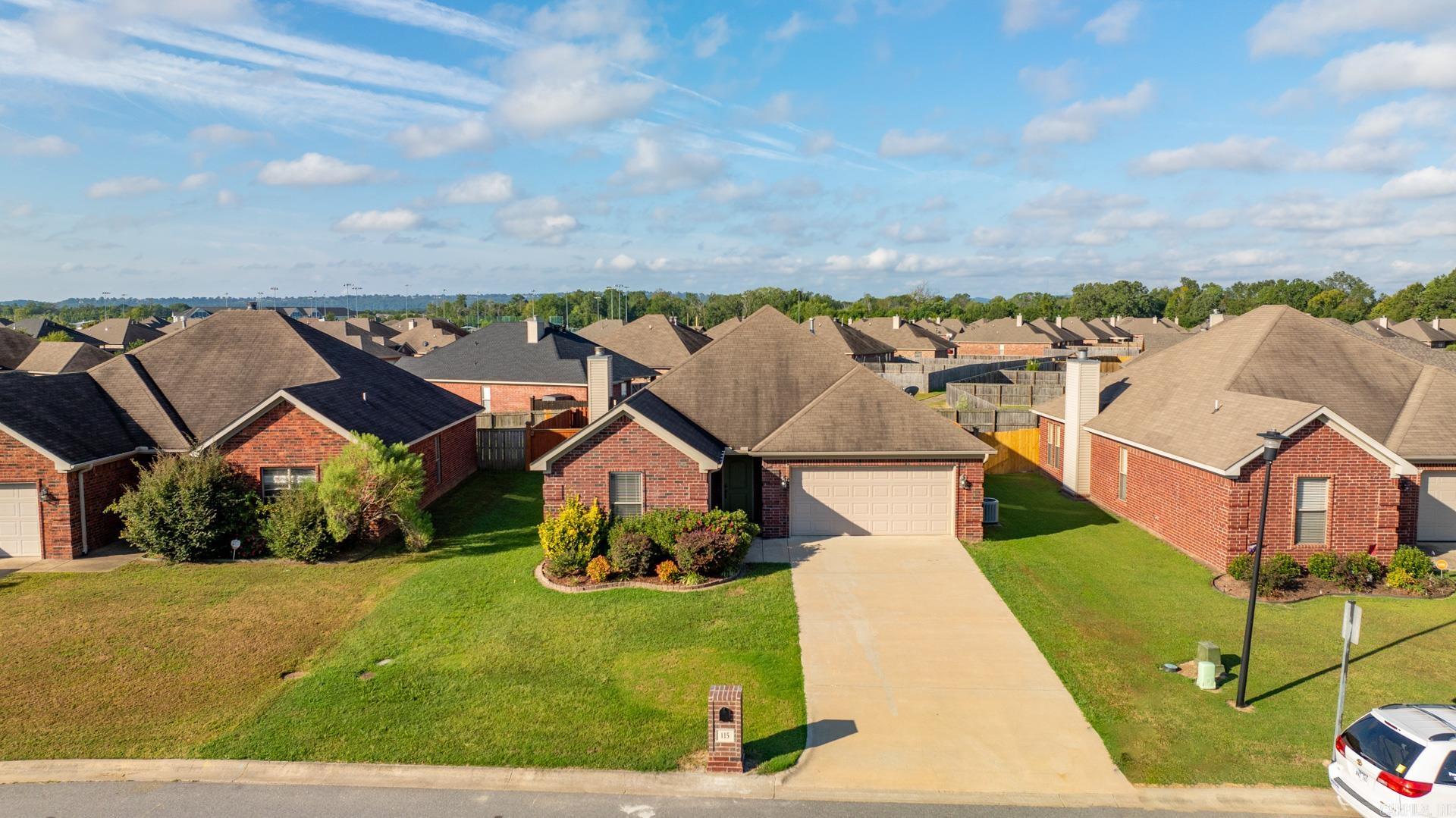COUNTRY CLUB OF ARK THE - Residential