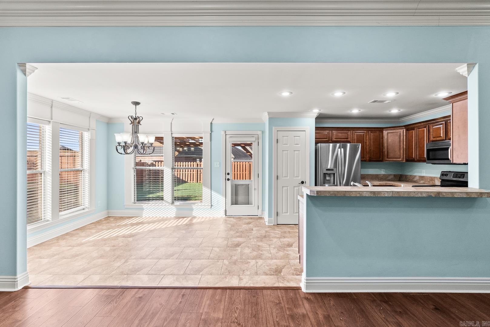 COUNTRY CLUB OF ARK THE - Residential