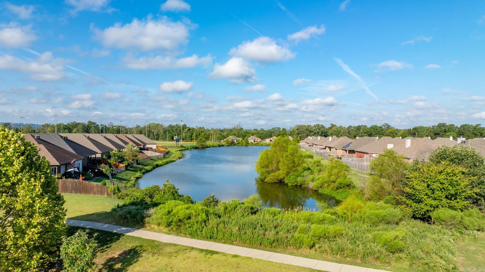 COUNTRY CLUB OF ARK THE - Residential