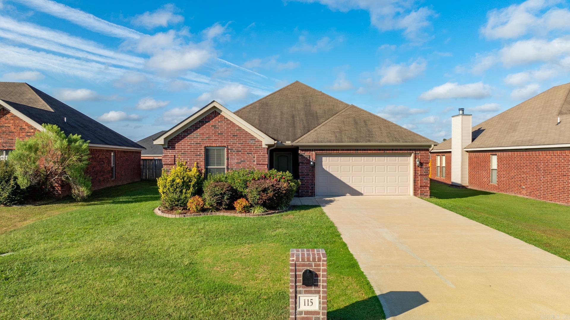 Adorable one owner home in prime Maumelle location! Nearby ball fields, schools, shopping, and just minutes from interstate 430. This well-maintained home has a split floorplan, semi-open concept, fireplace, tall ceilings, and cozy patio with pergola for all those upcoming autumn evenings! Neighborhood pond & walking trail nearby.