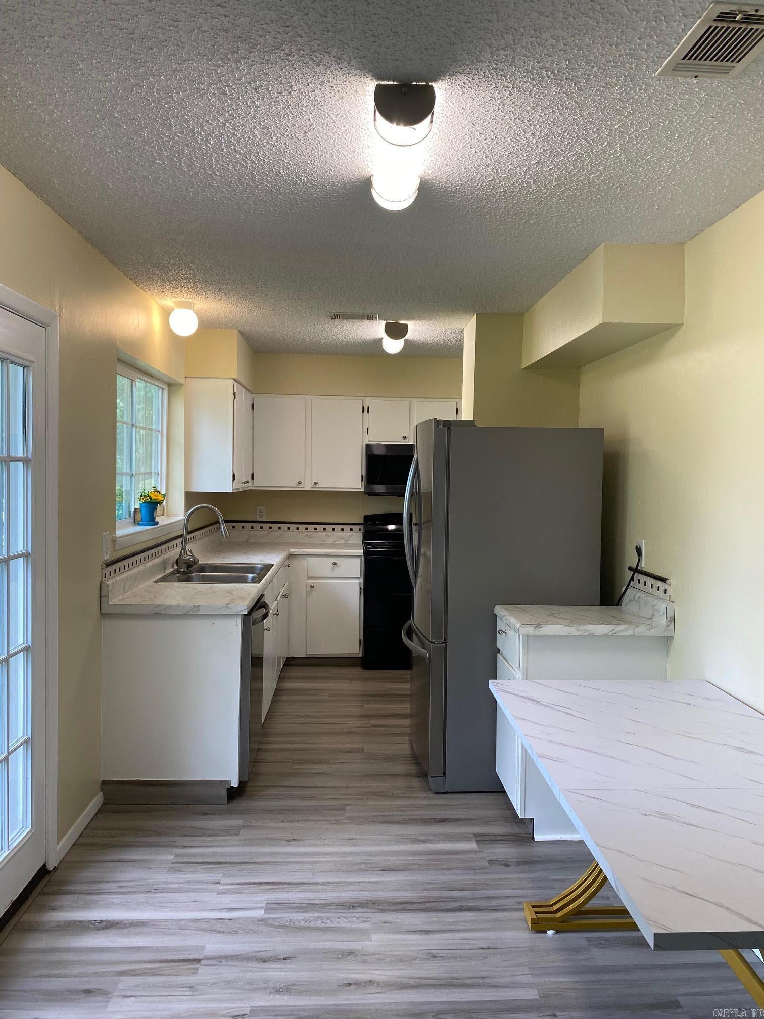 BROADMOOR NORTH - Residential