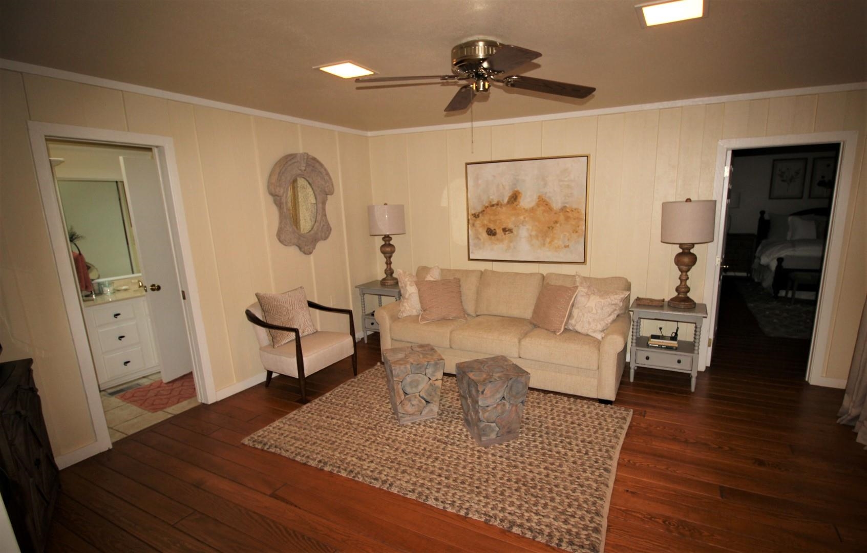 Eden Isle-Country Club - Residential