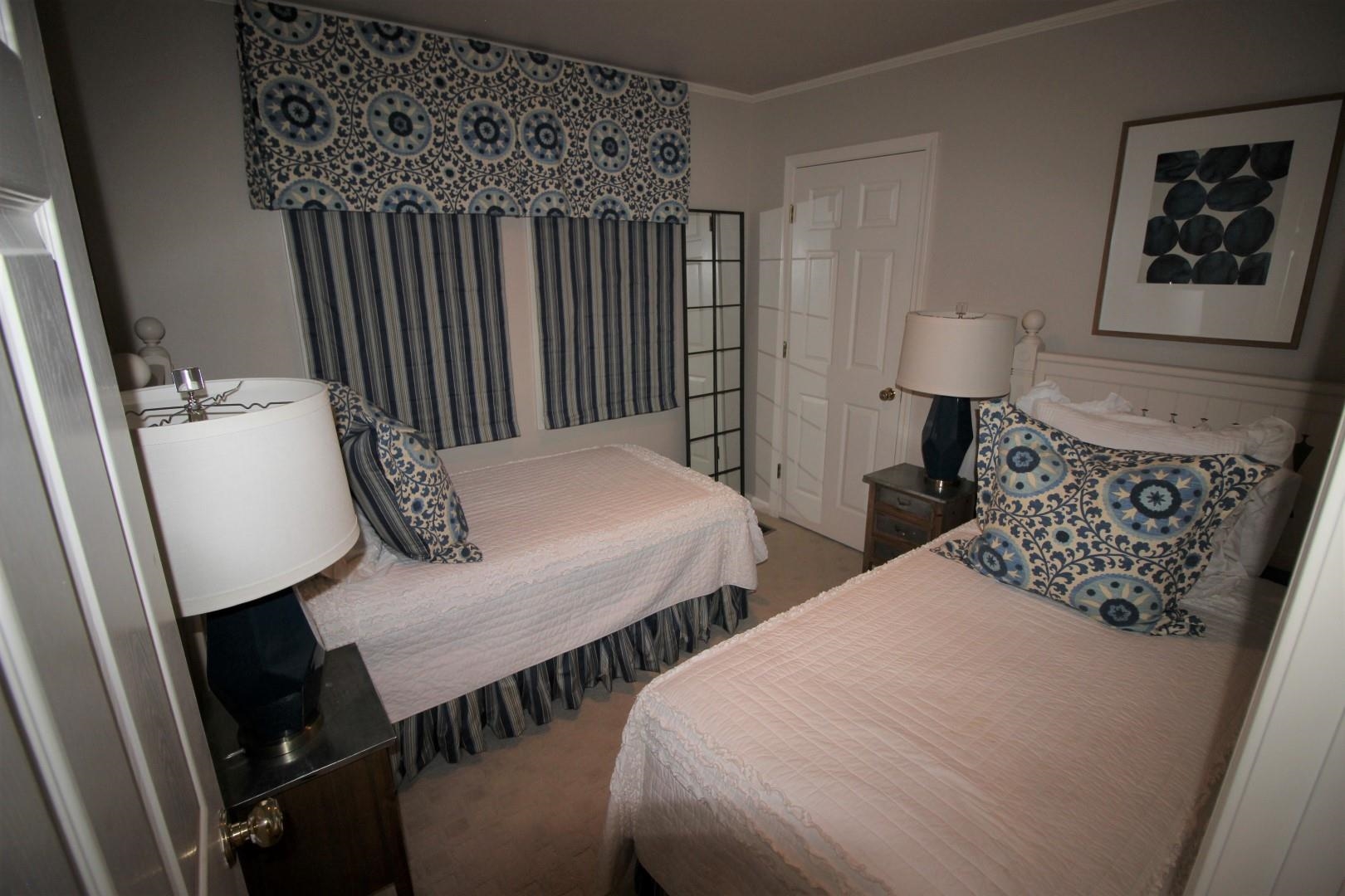 Eden Isle-Country Club - Residential