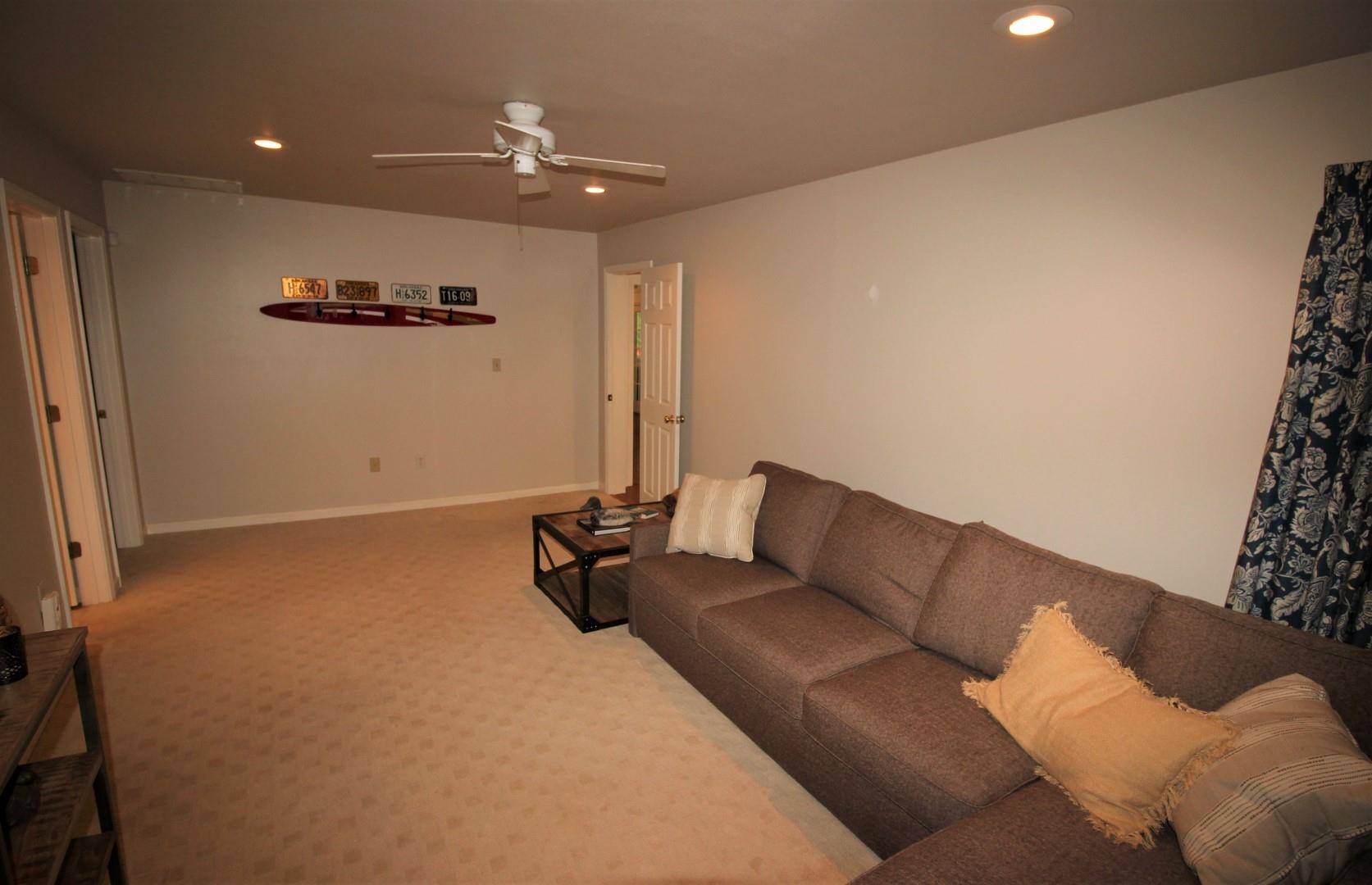 Eden Isle-Country Club - Residential