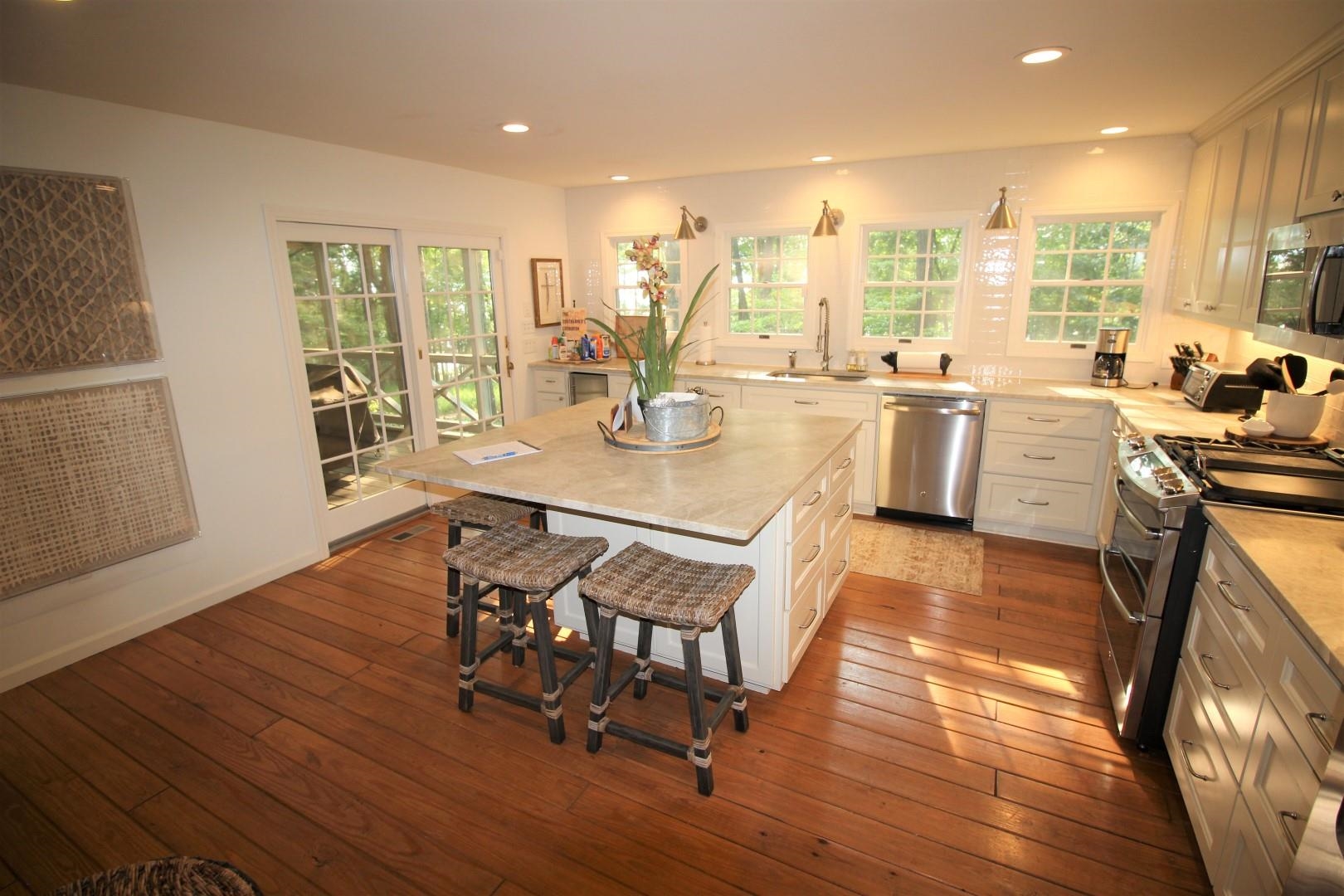 Eden Isle-Country Club - Residential