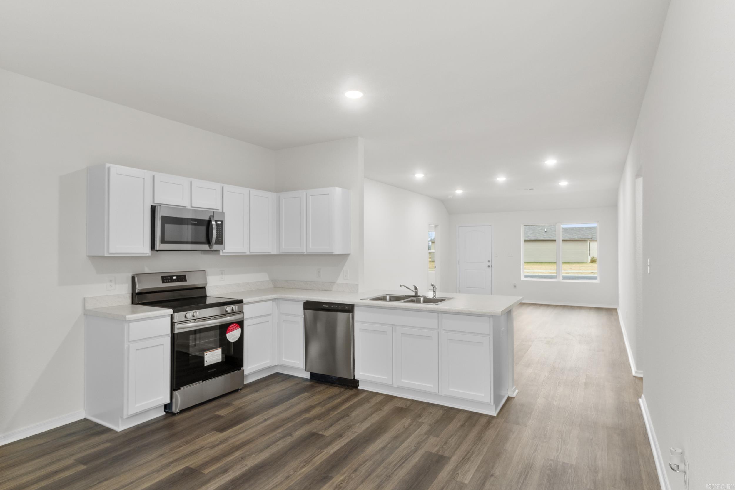 HILL FARM - Residential
