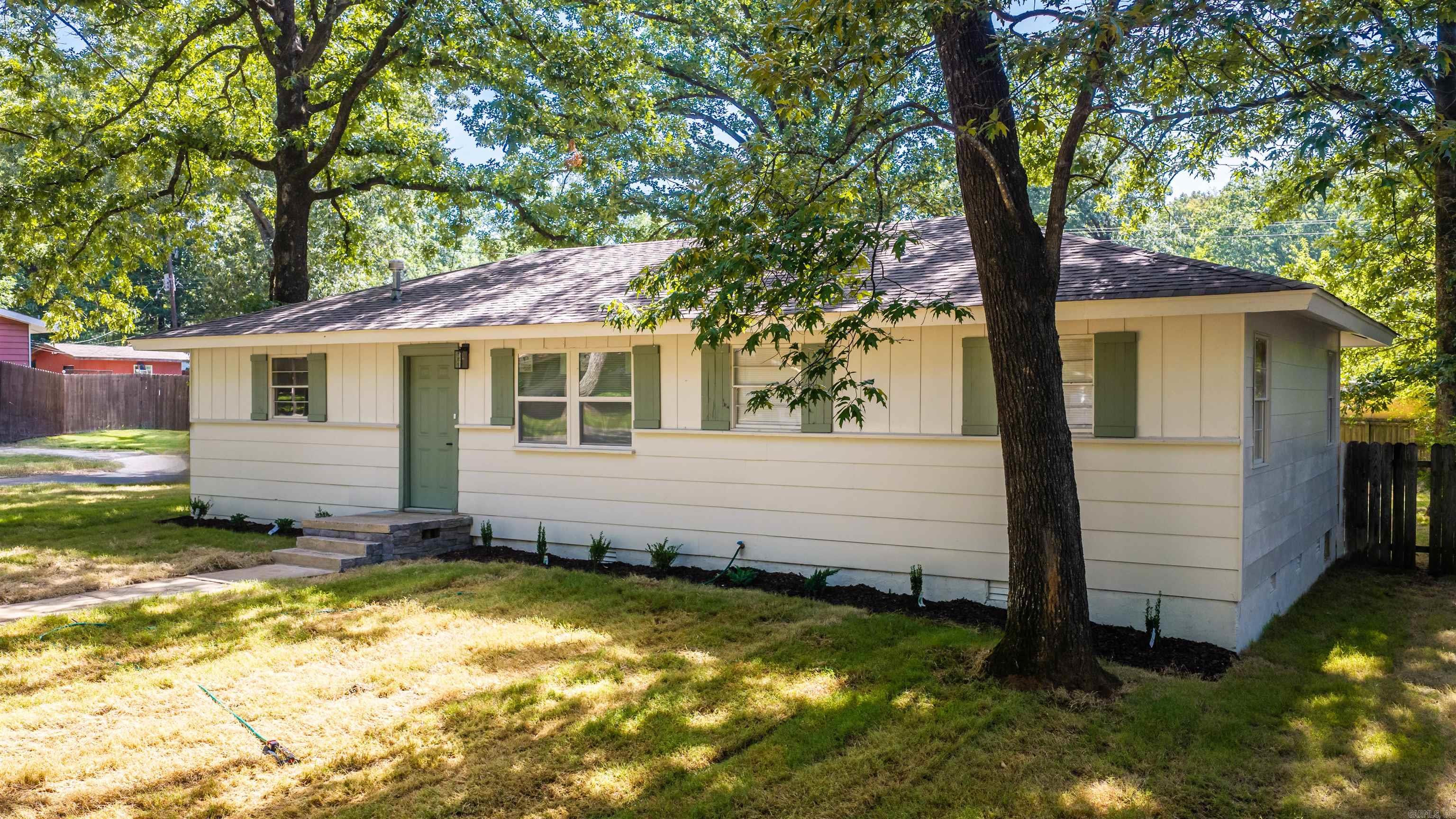 WAKEFIELD VILLAGE - Residential