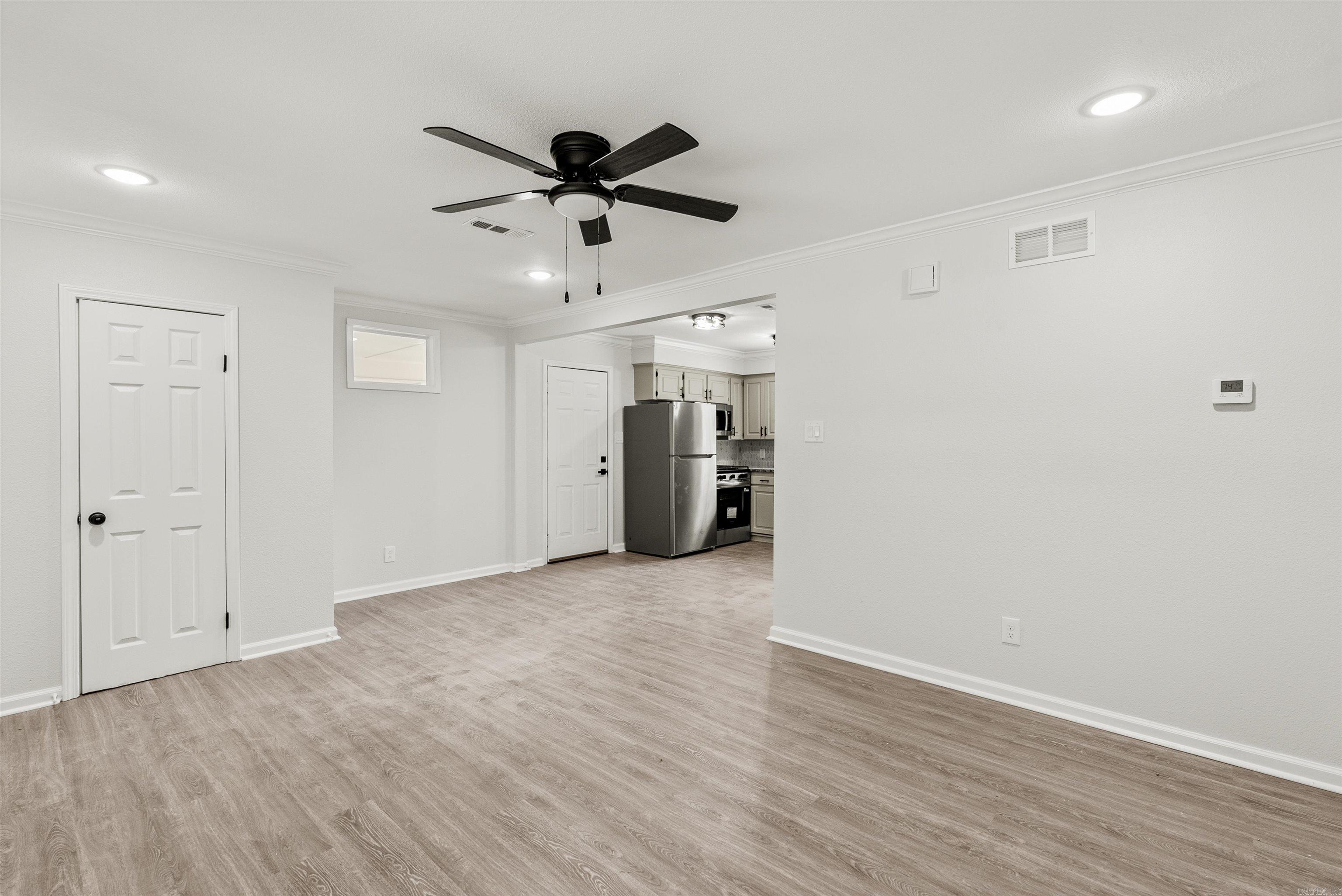 WAKEFIELD VILLAGE - Residential