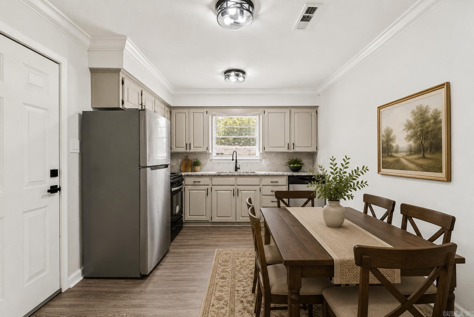 WAKEFIELD VILLAGE - Residential