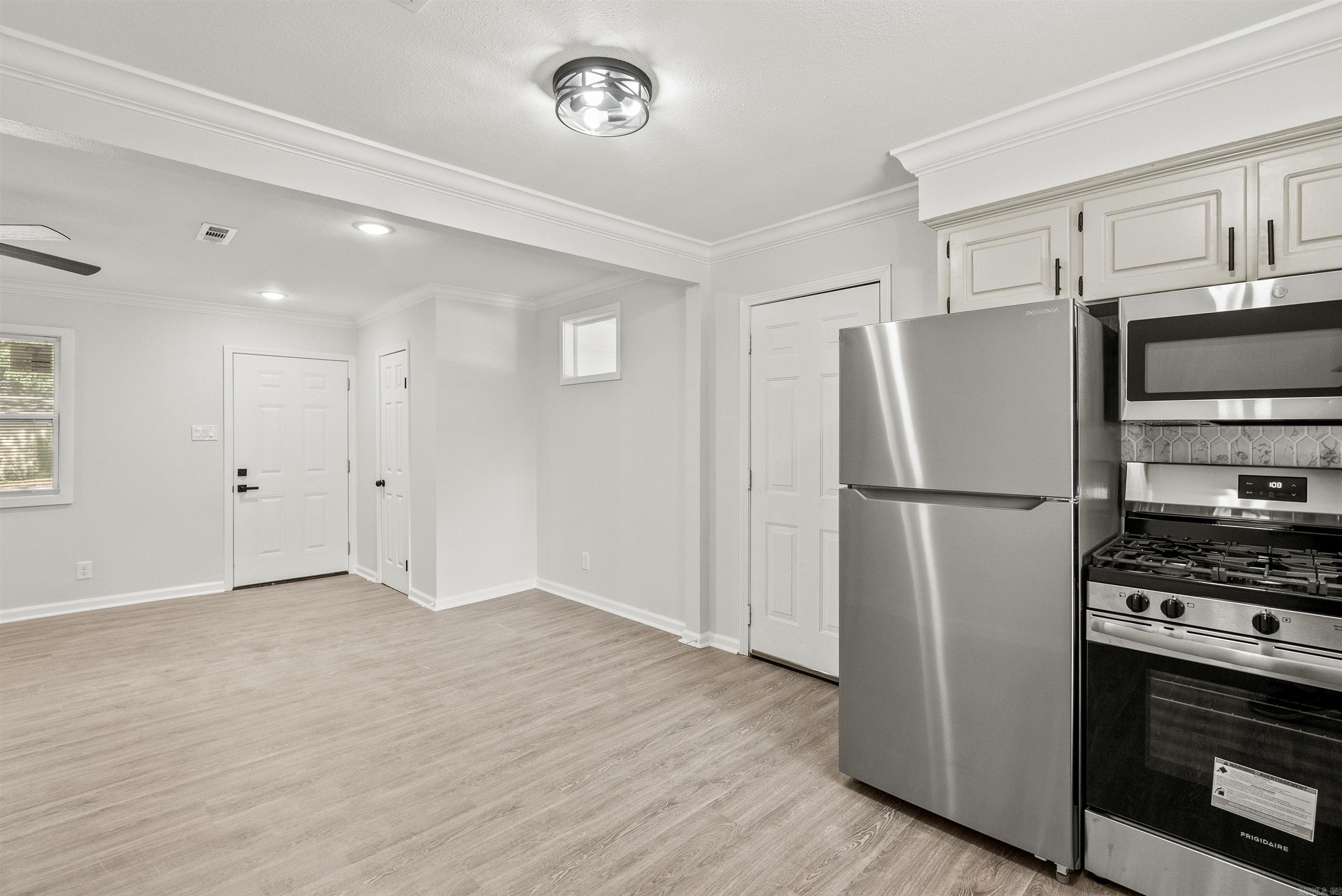 WAKEFIELD VILLAGE - Residential