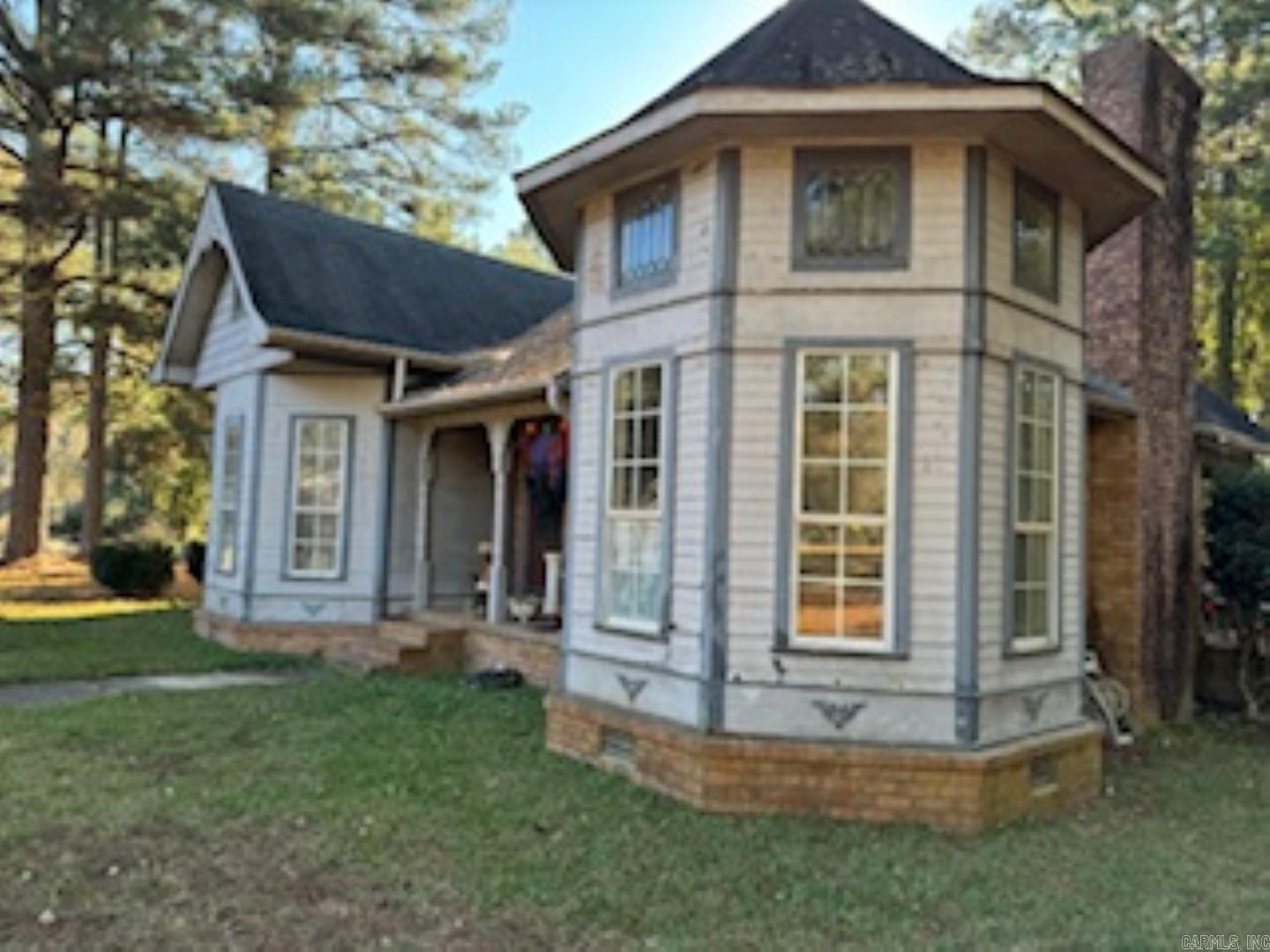 PINE HILLS - Residential
