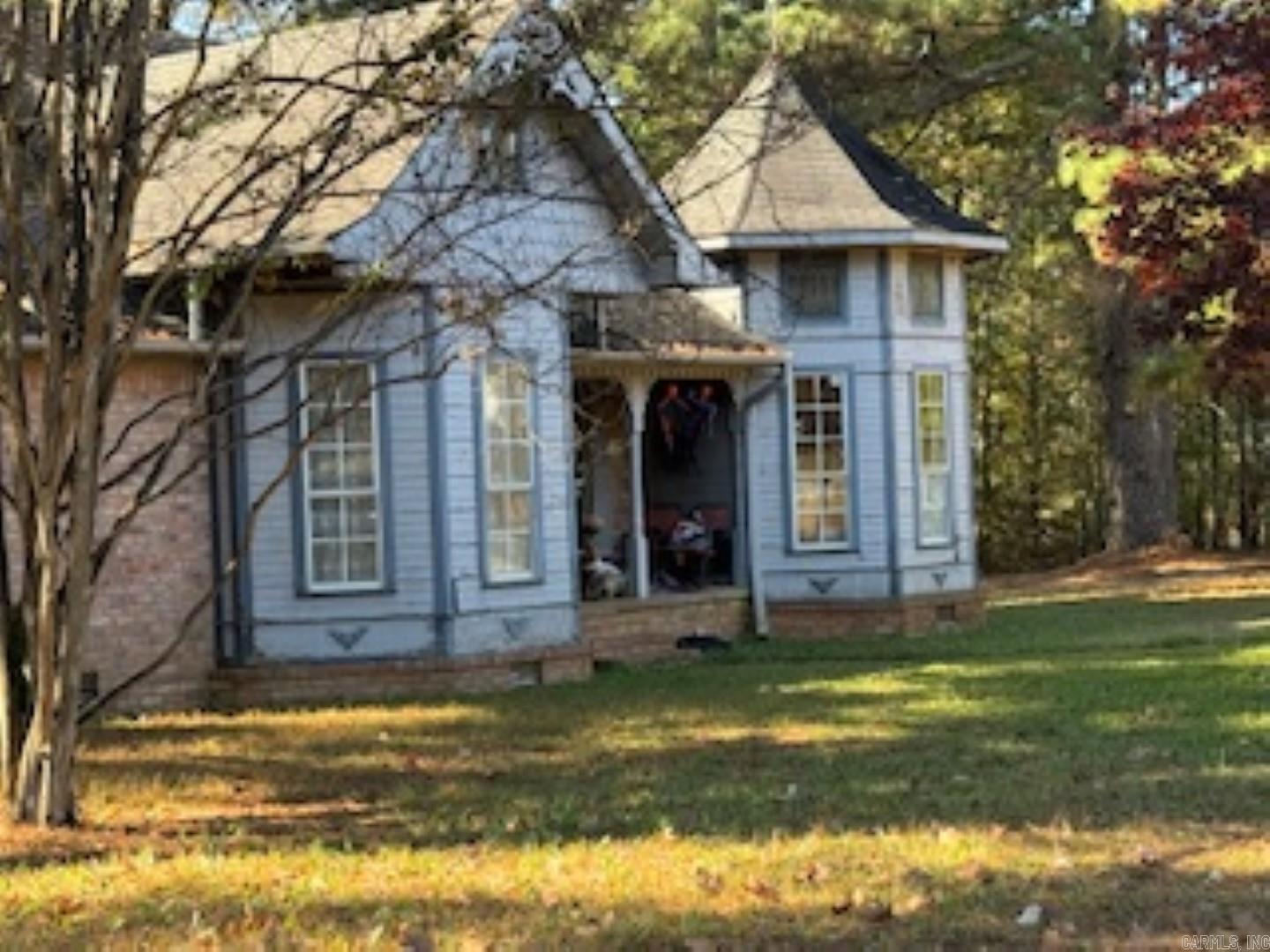 PINE HILLS - Residential