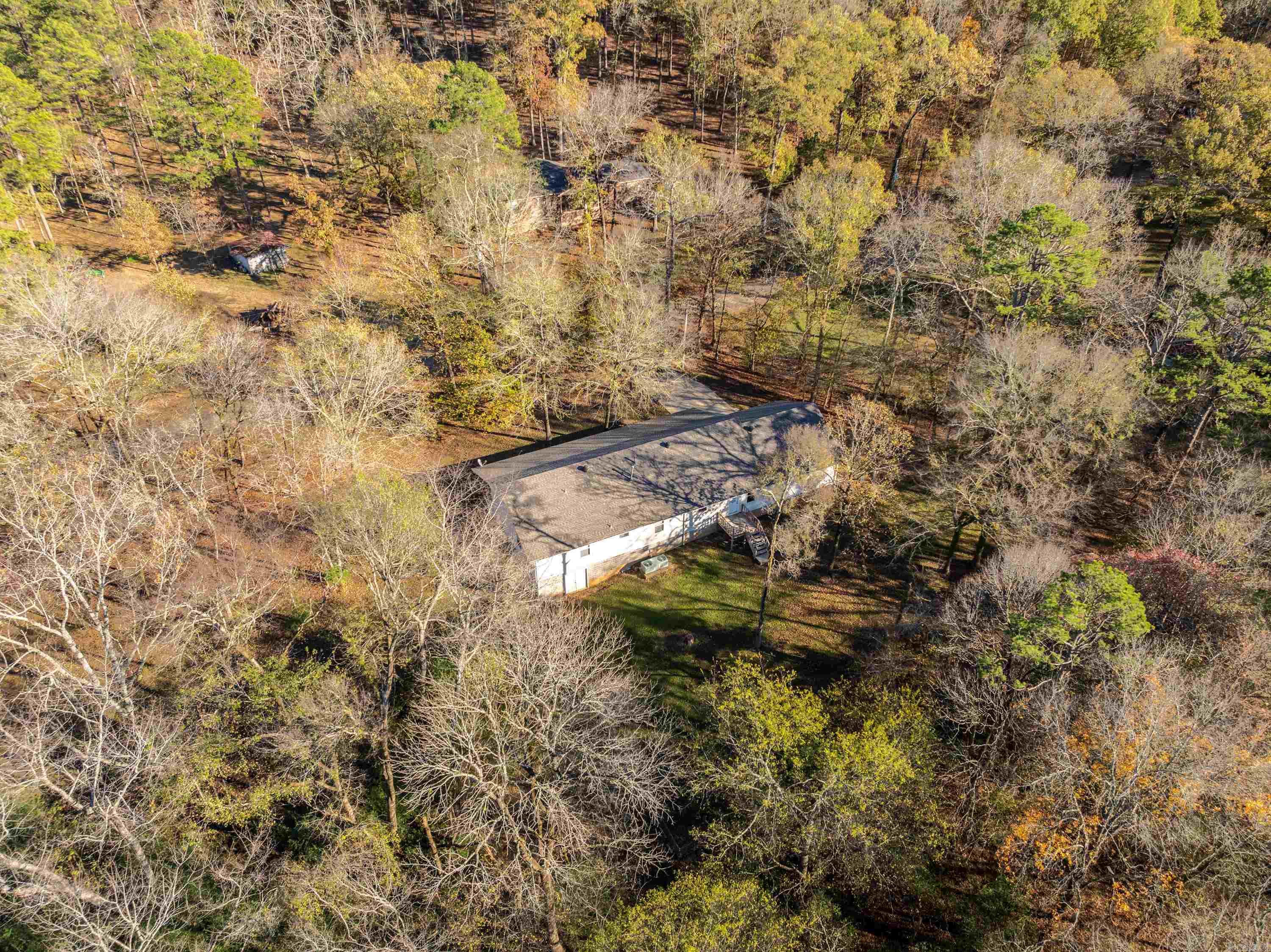 WOODLAND COVE - Residential