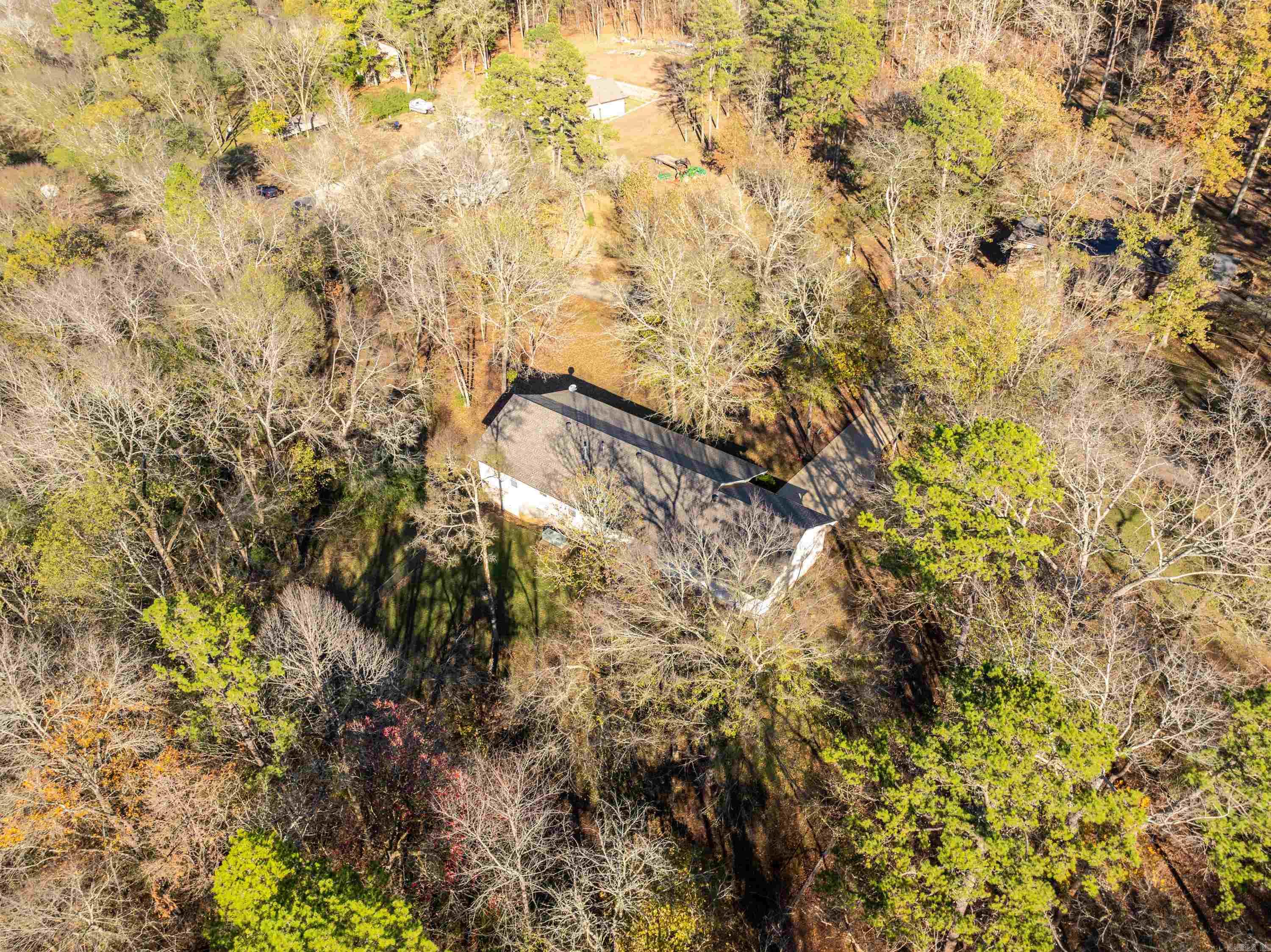 WOODLAND COVE - Residential