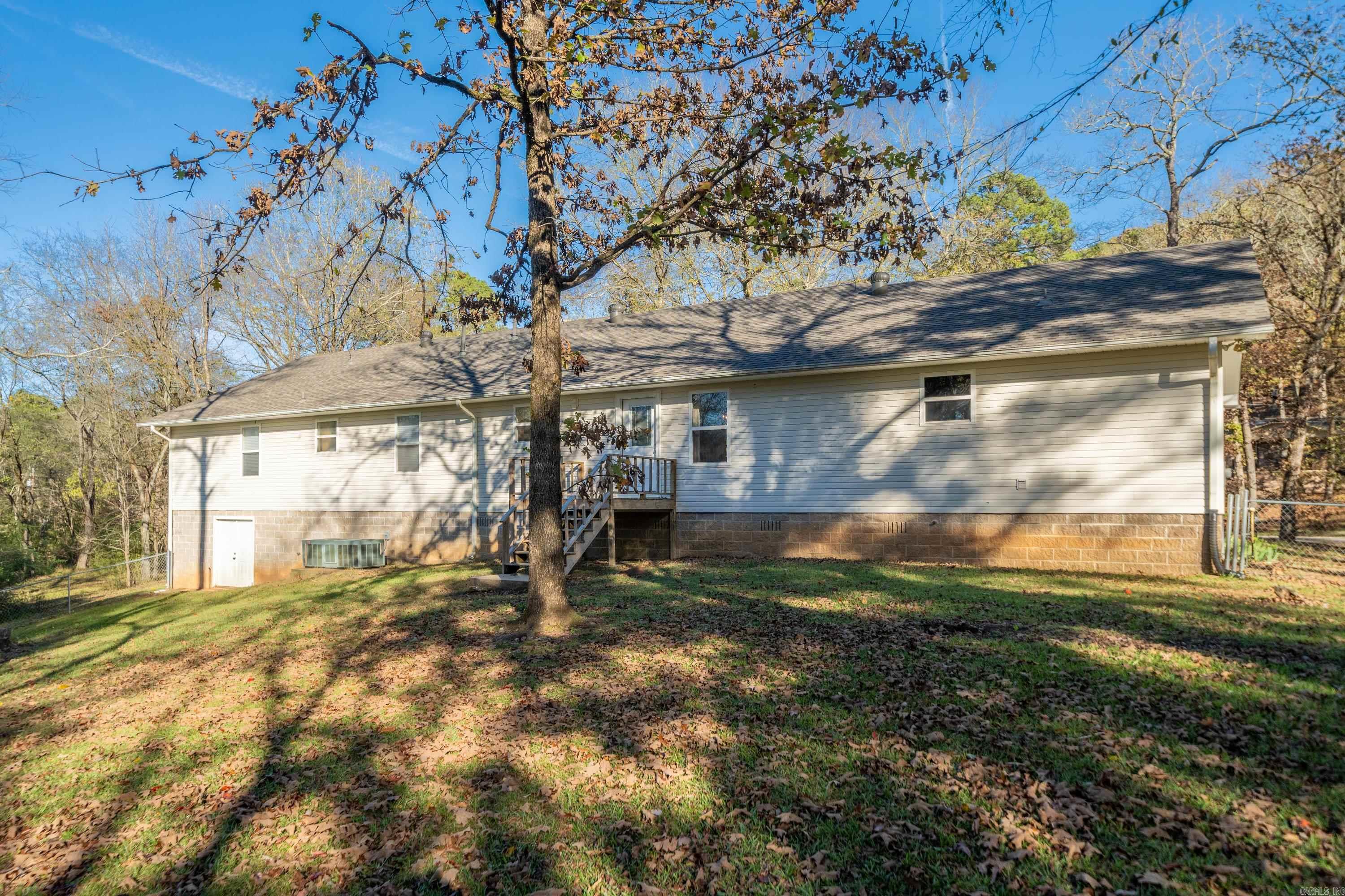 WOODLAND COVE - Residential