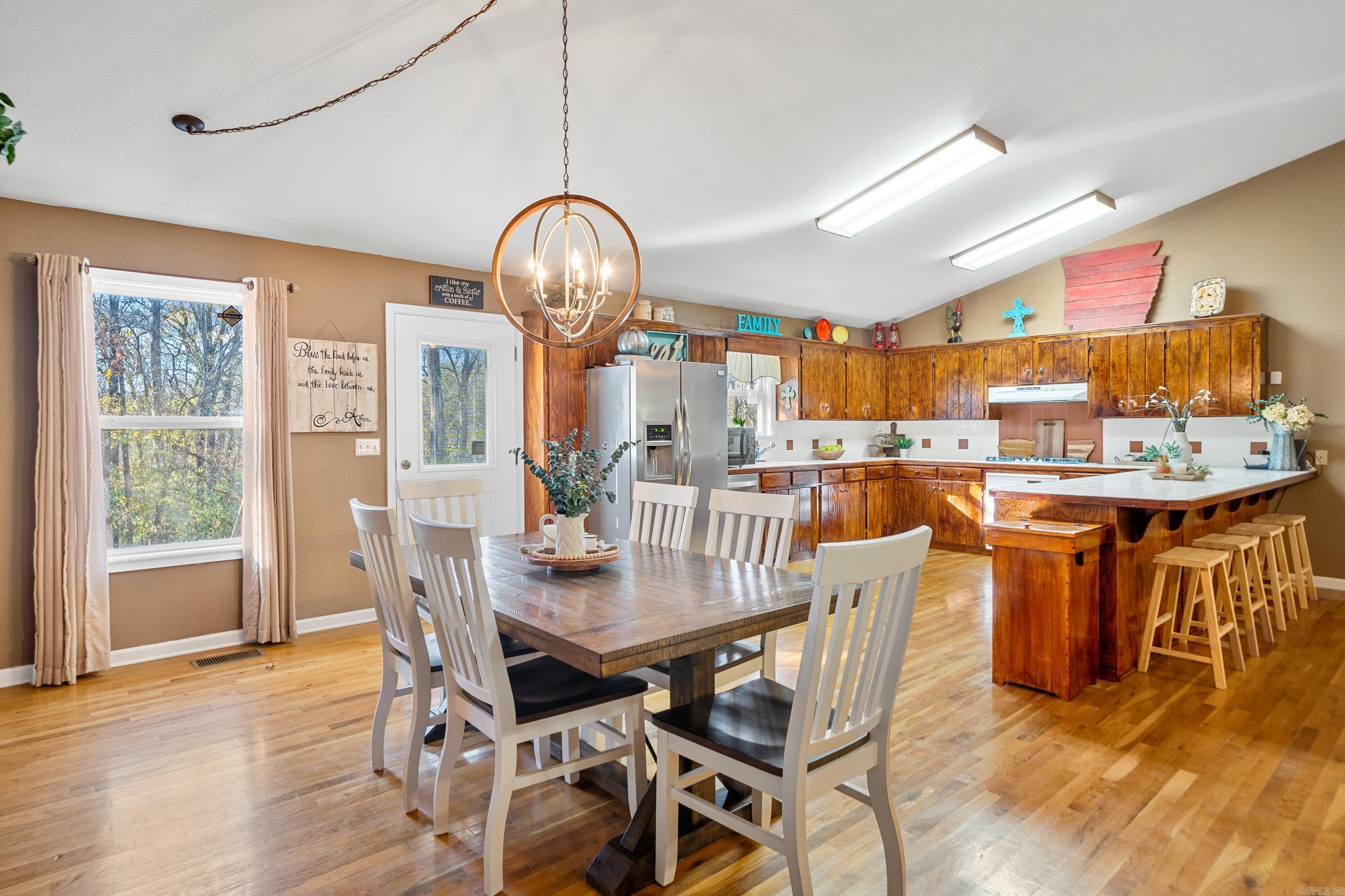 WOODLAND COVE - Residential