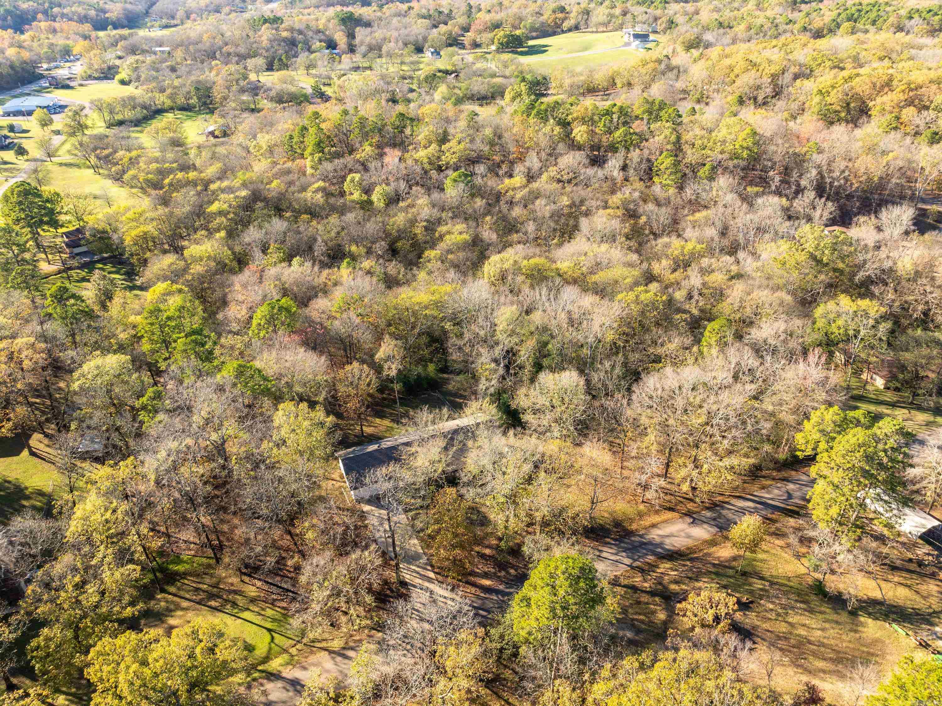 WOODLAND COVE - Residential