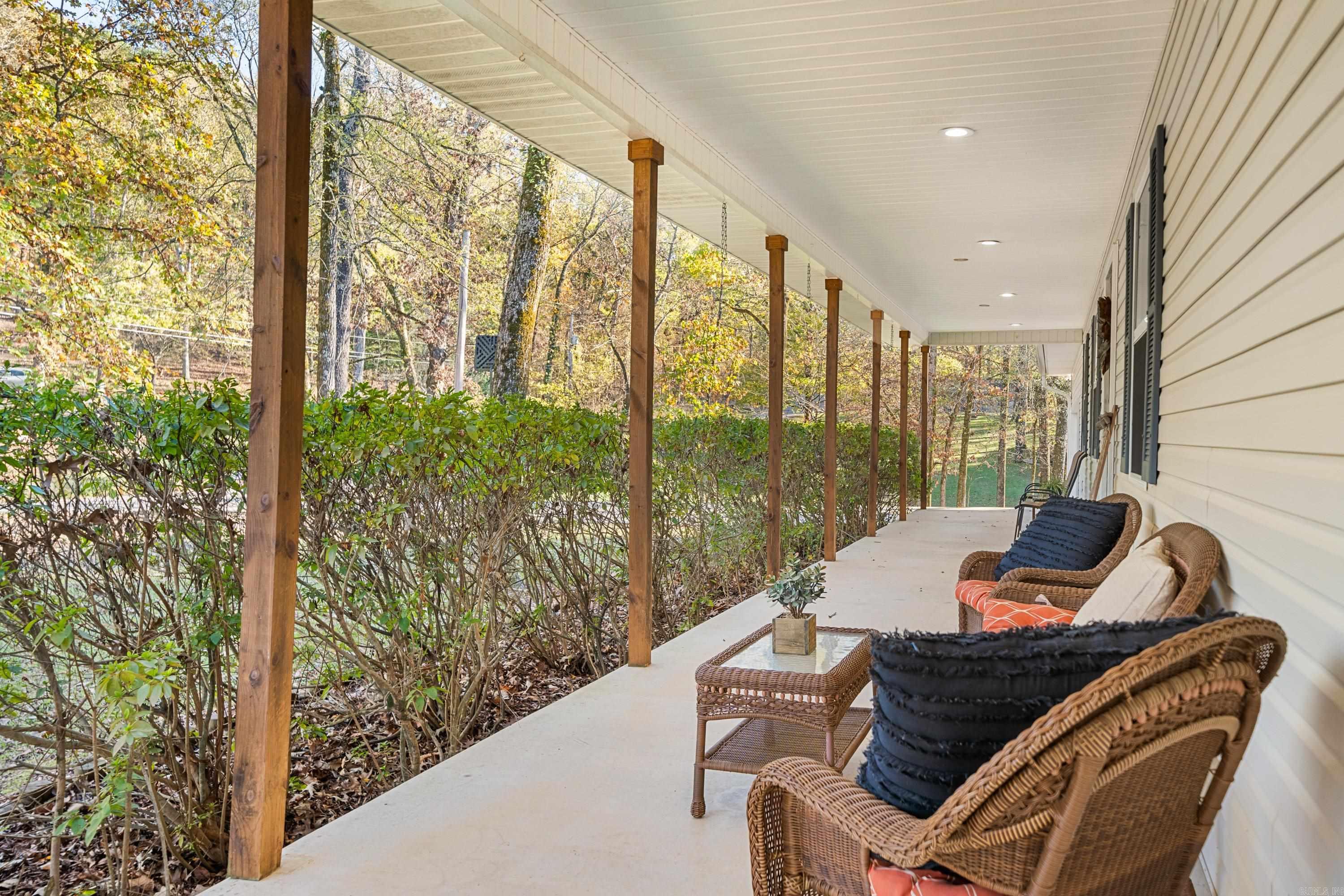 WOODLAND COVE - Residential