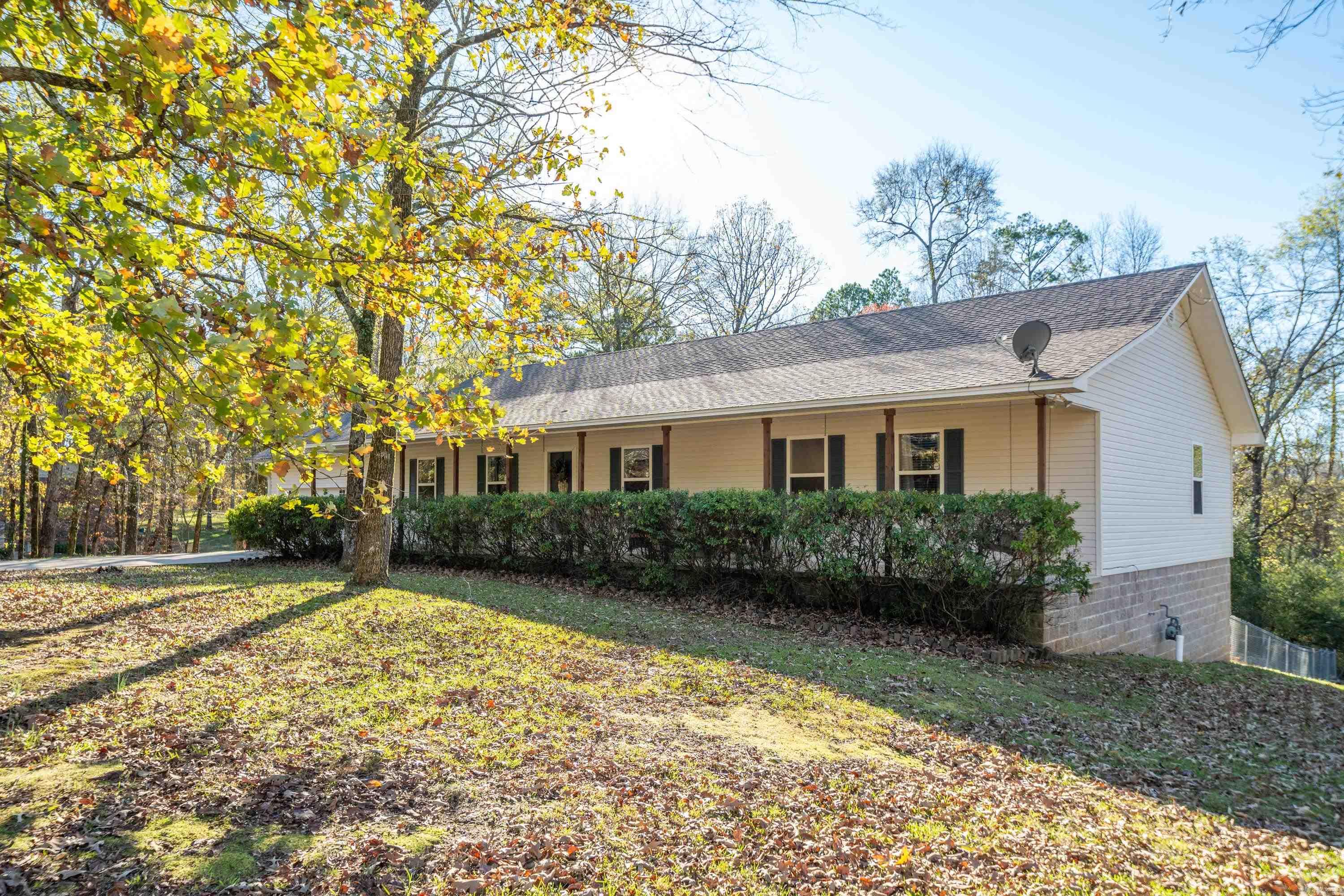 WOODLAND COVE - Residential