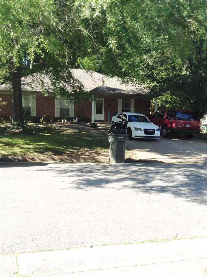 Take a look at 8220 Antietam. This 3 bedroom 2 bath is need of a new owner and a little TLC... The home will be sold as is, but no worries the seller is giving a $2500 allowance and a 1 yr Home Warranty with an acceptable offer! Schedule your showing today. Please read Agent Remarks!