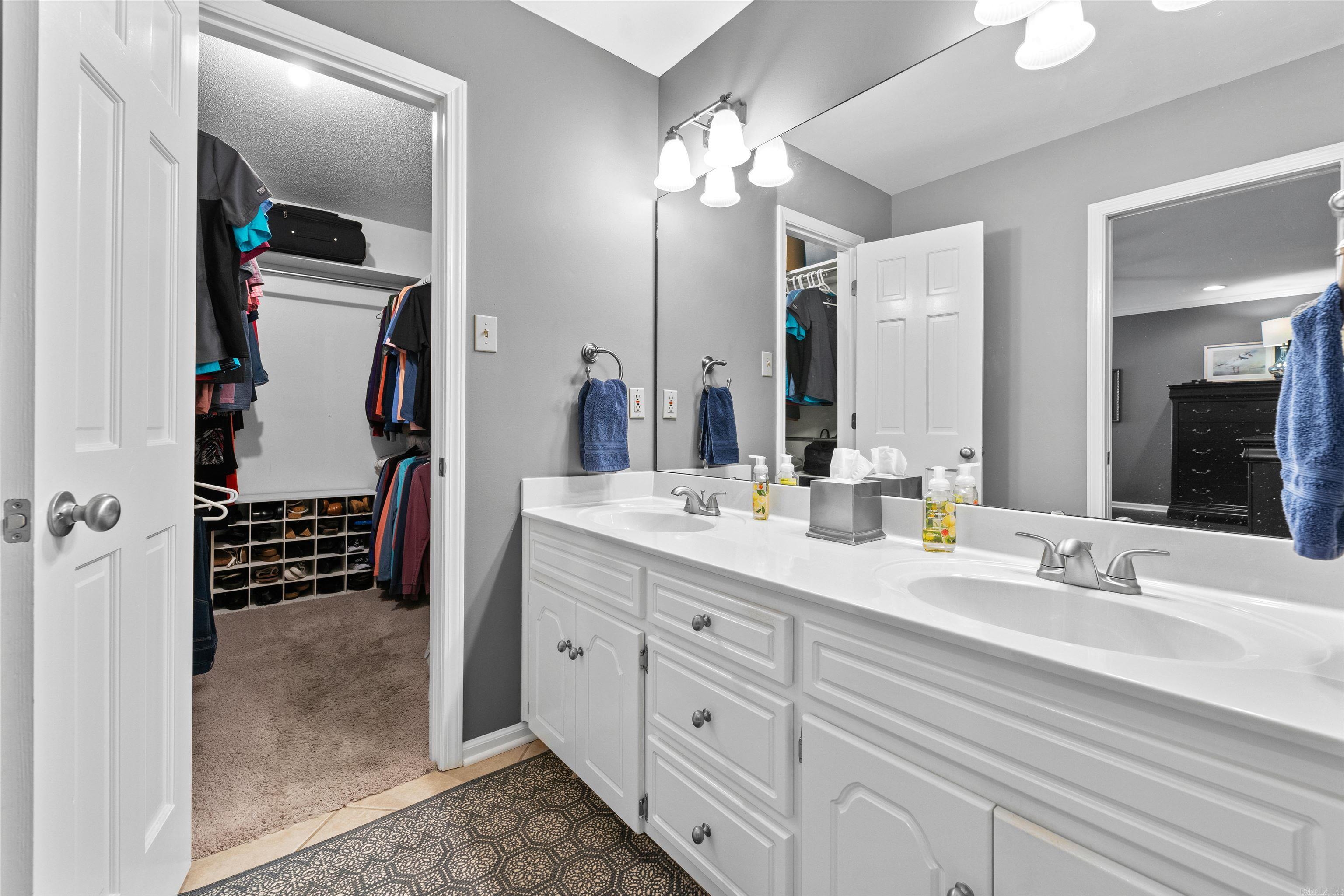 WINDSOR VALLEY ADDN - Residential