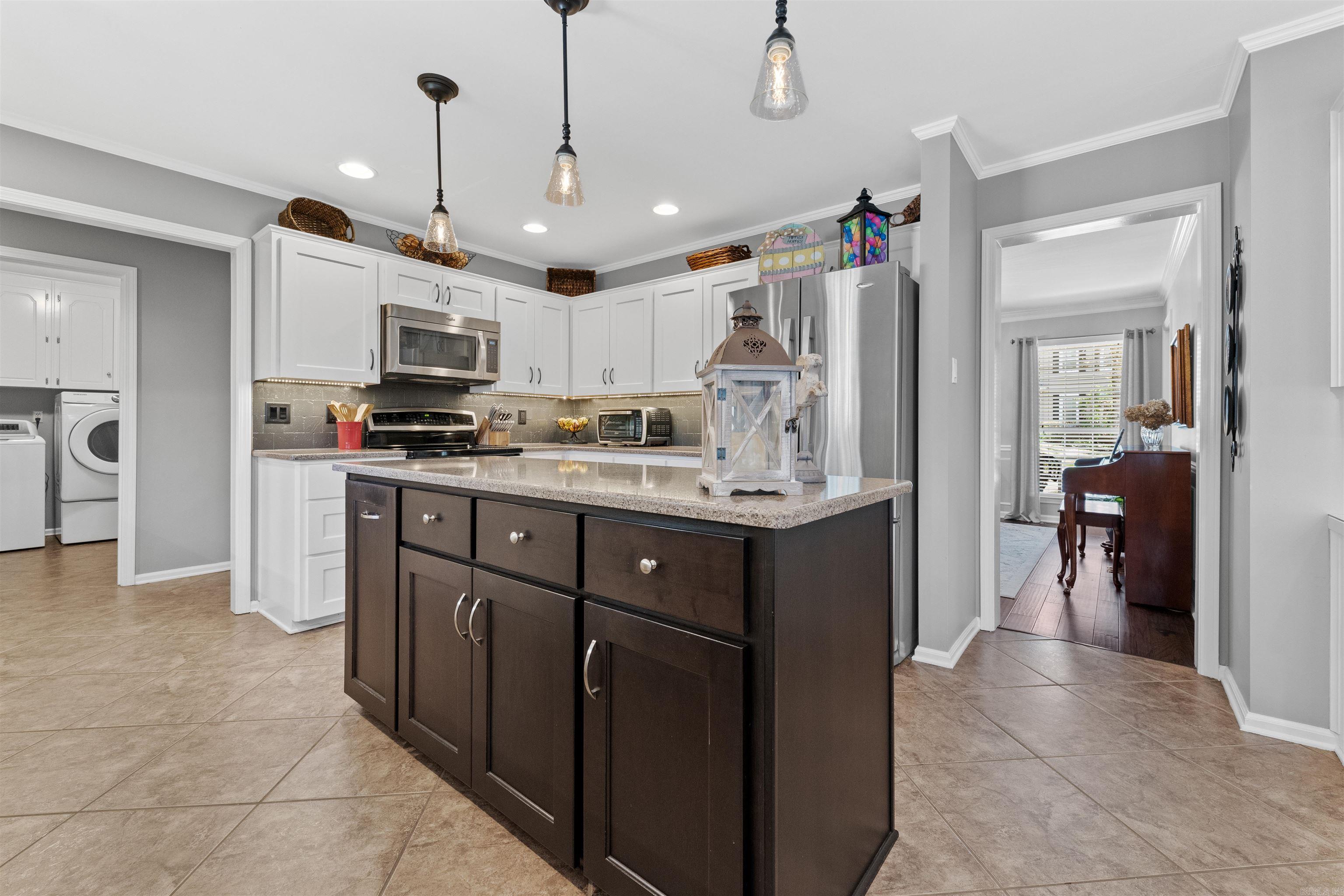 WINDSOR VALLEY ADDN - Residential