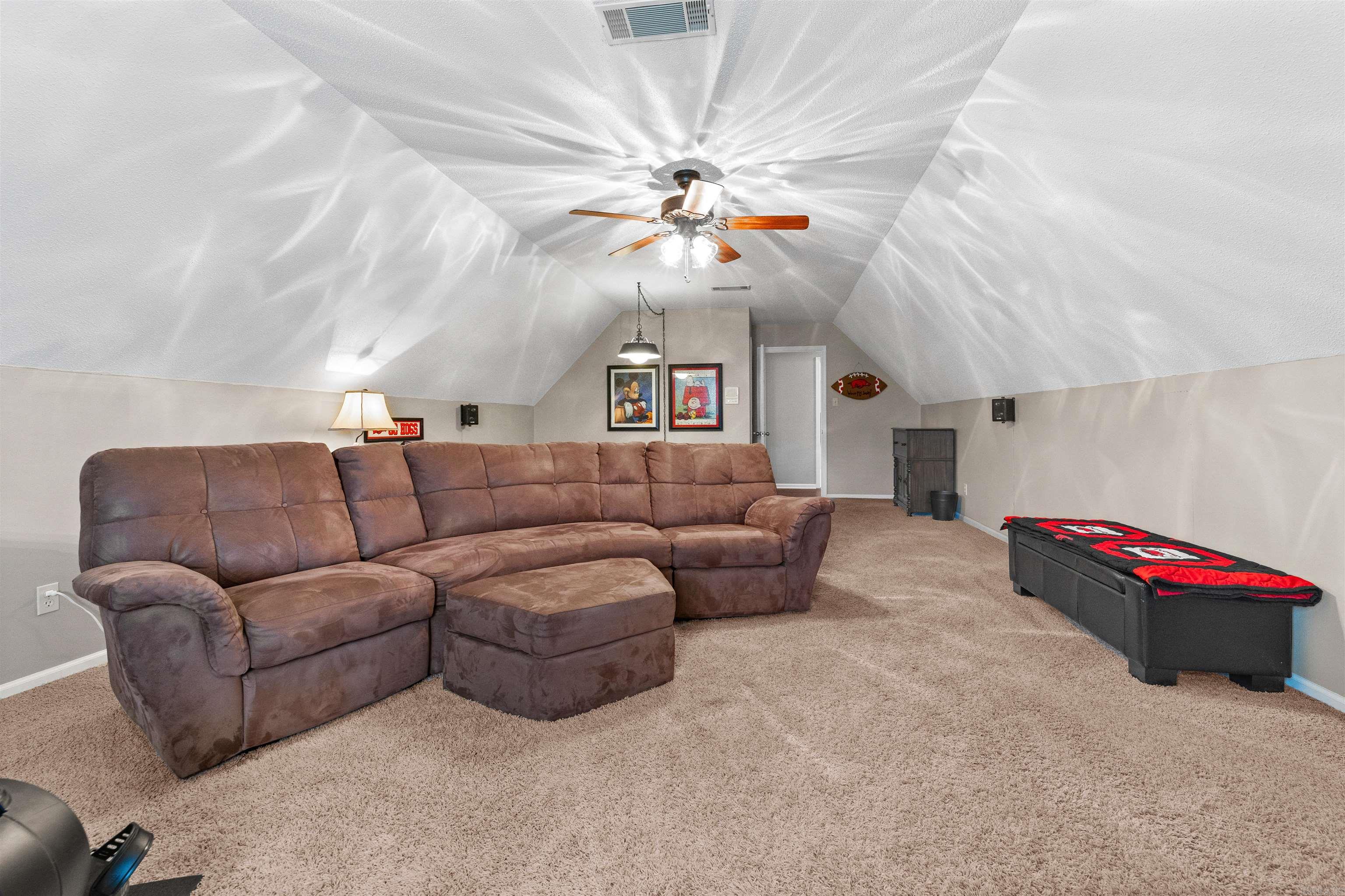 WINDSOR VALLEY ADDN - Residential